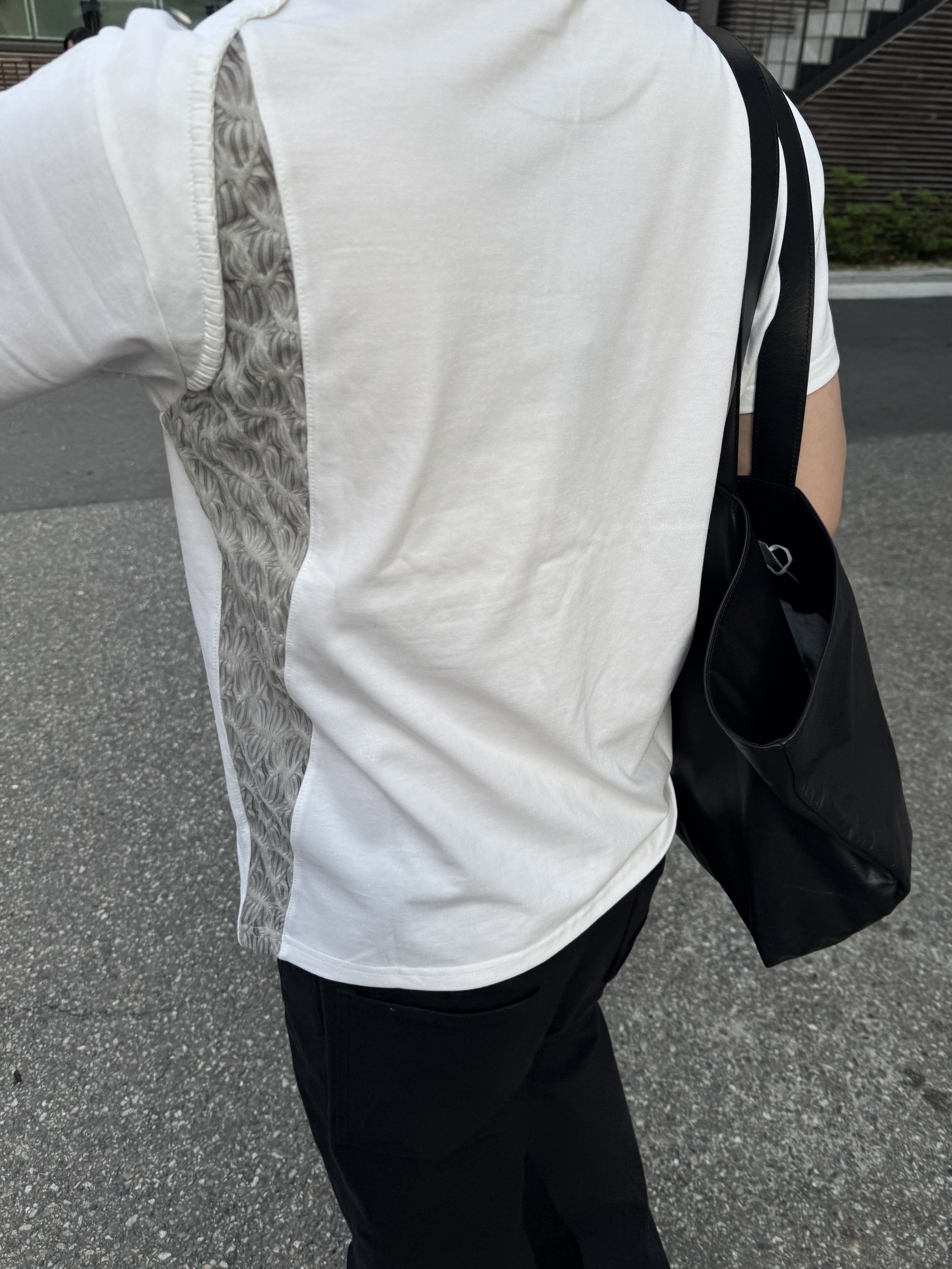 Xlim 01 T-Shirt White 착용 스타일