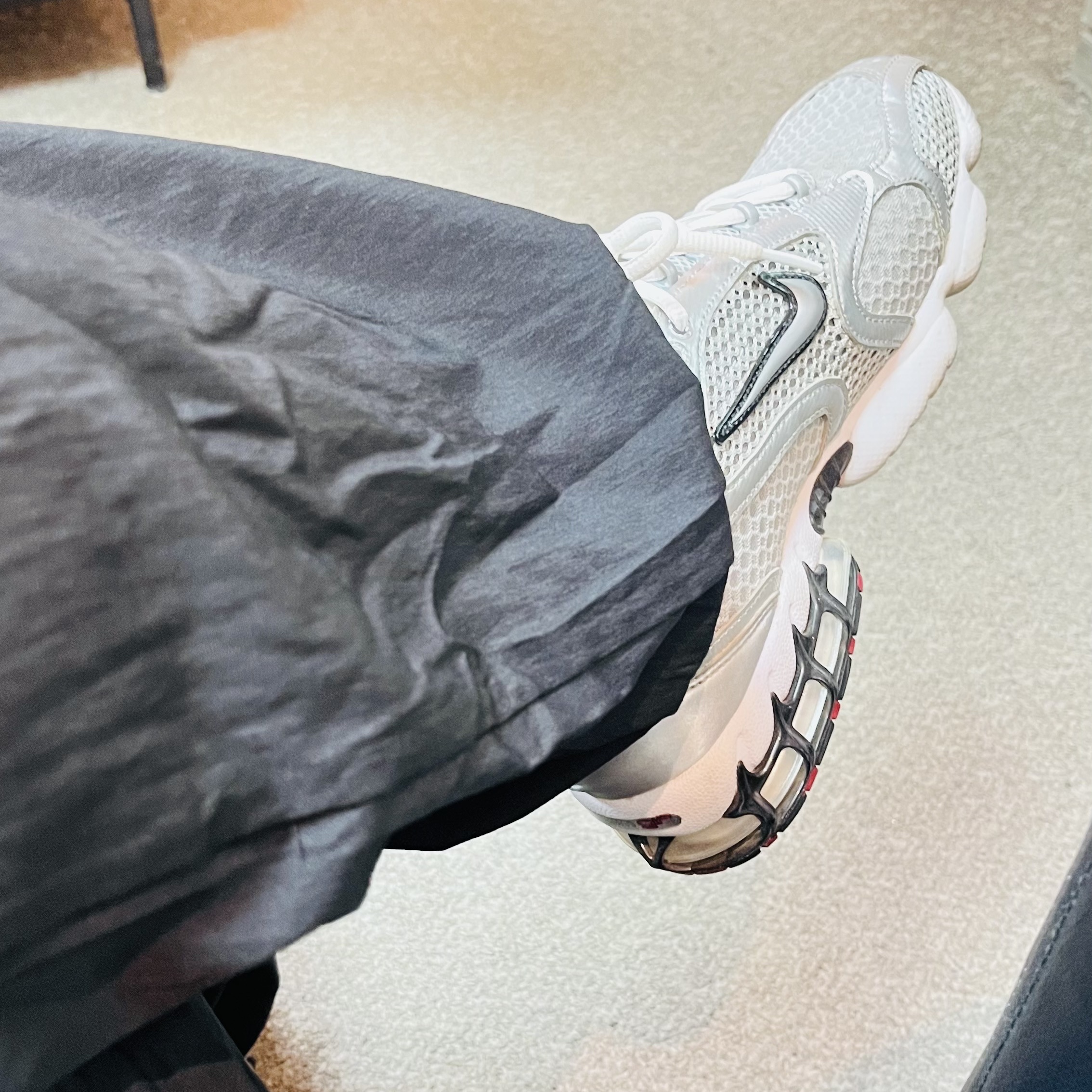 Nike Air Zoom Spiridon Cage 2 Metallic Silver 착용 스타일