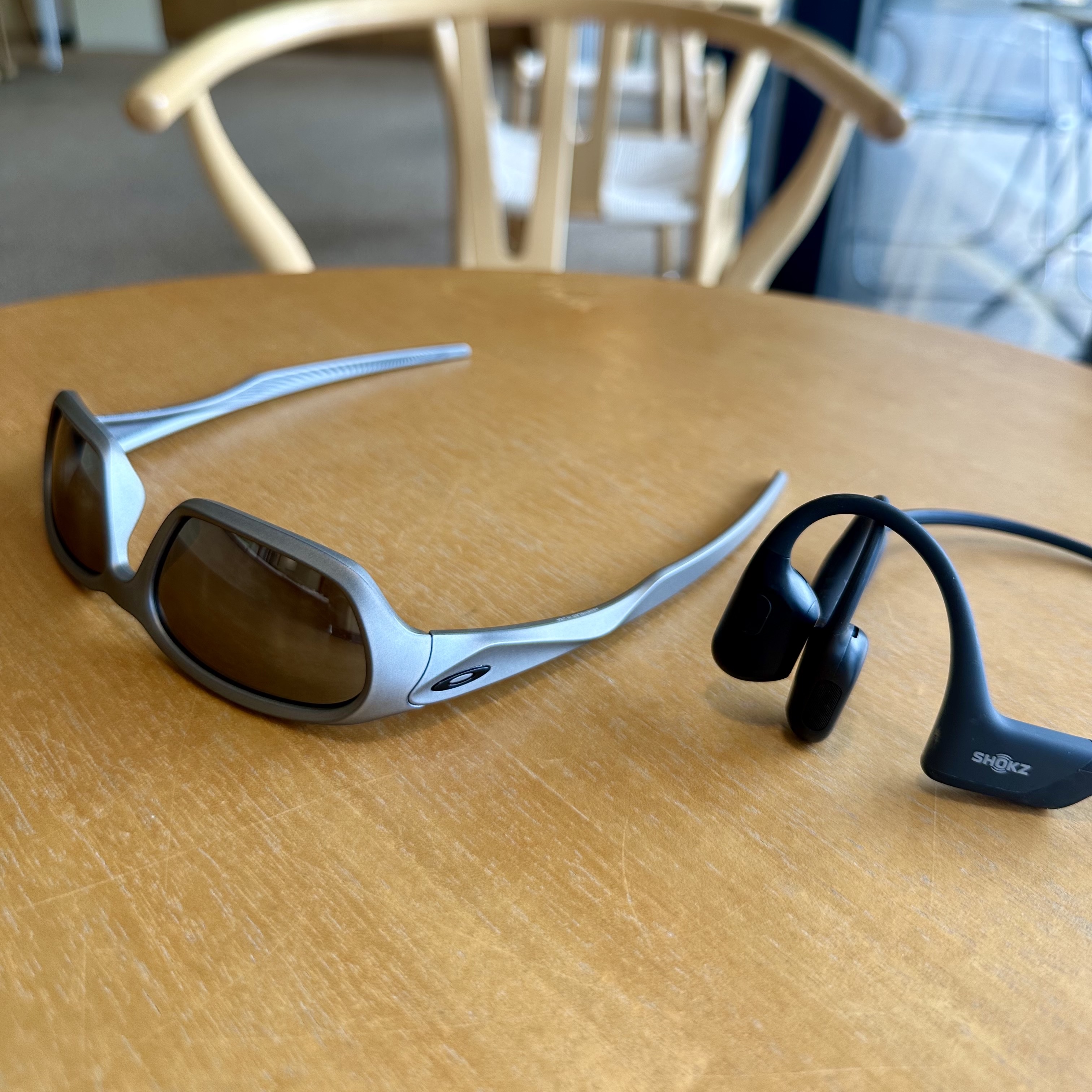 Oakley Terraforma Titanium Frame Prizm Black Polarized Lenses High Bridge Fit 착용 스타일
