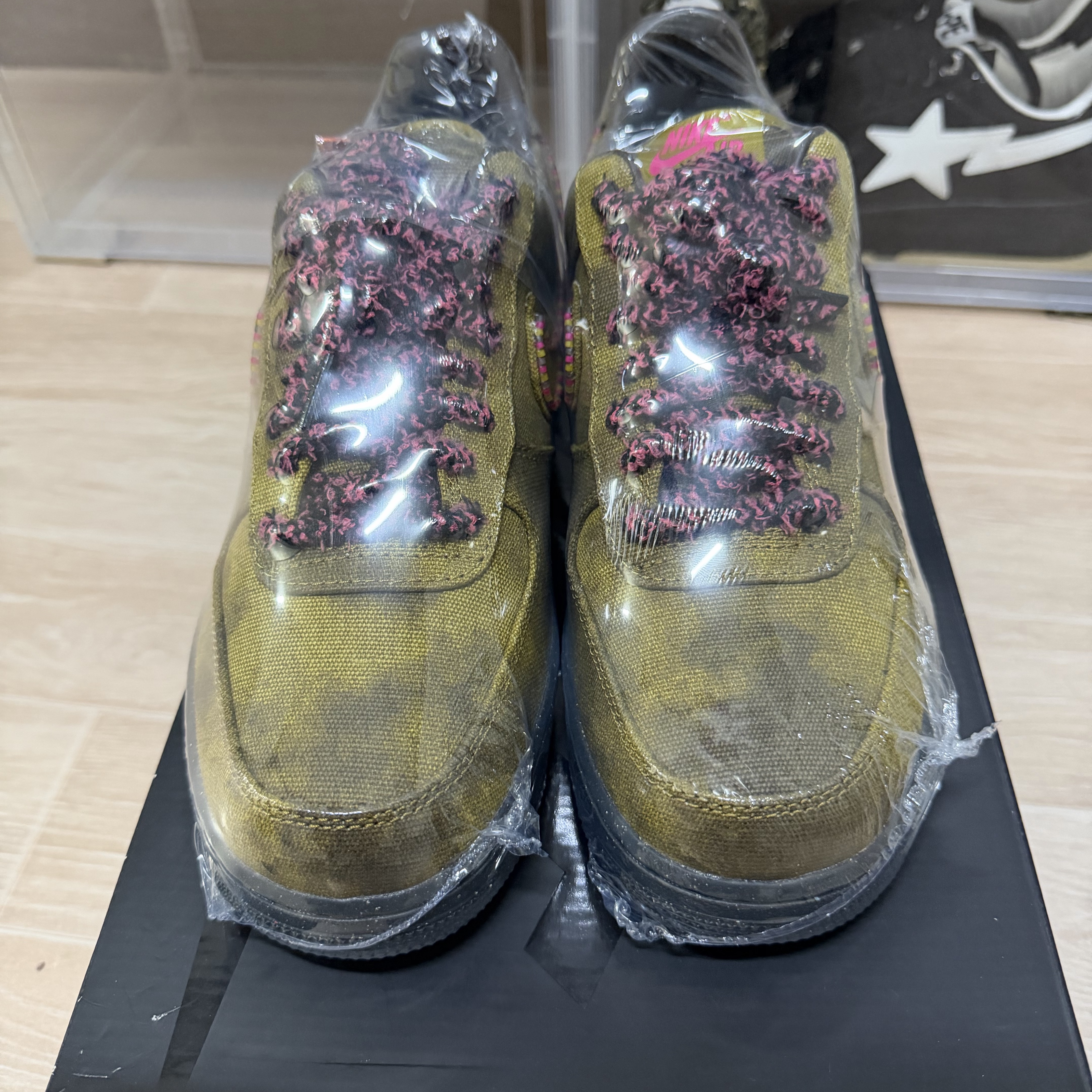 Nike Air Force 1 '07 Low Boucle Baroque Brown and Desert Moss 착용 스타일 - 5