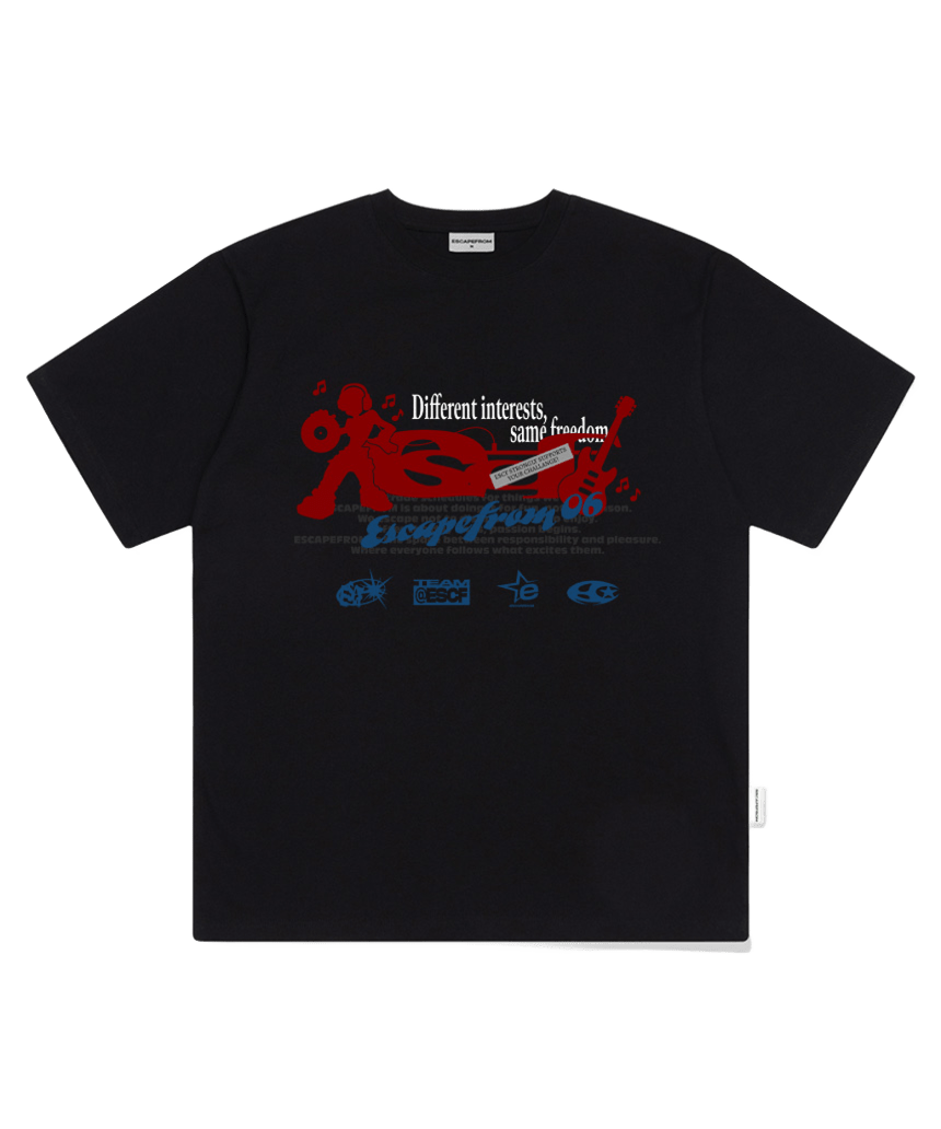 E261OTS054BK Escapefrom Musician ESCF Logo Collage Print Oversized T-Shirt Black