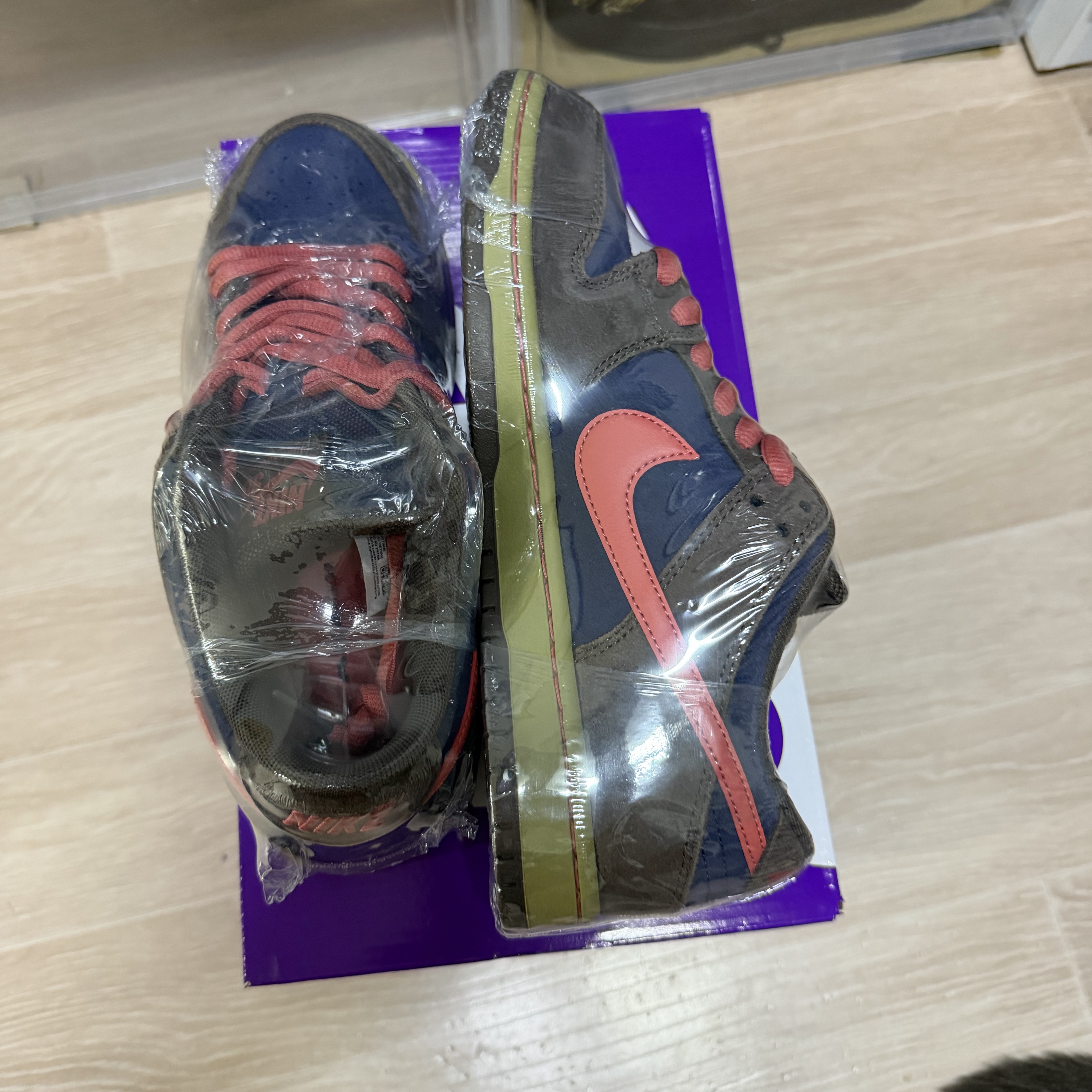 Nike SB Dunk Low Baroque Brown and Midnight Navy 착용 스타일 - 4