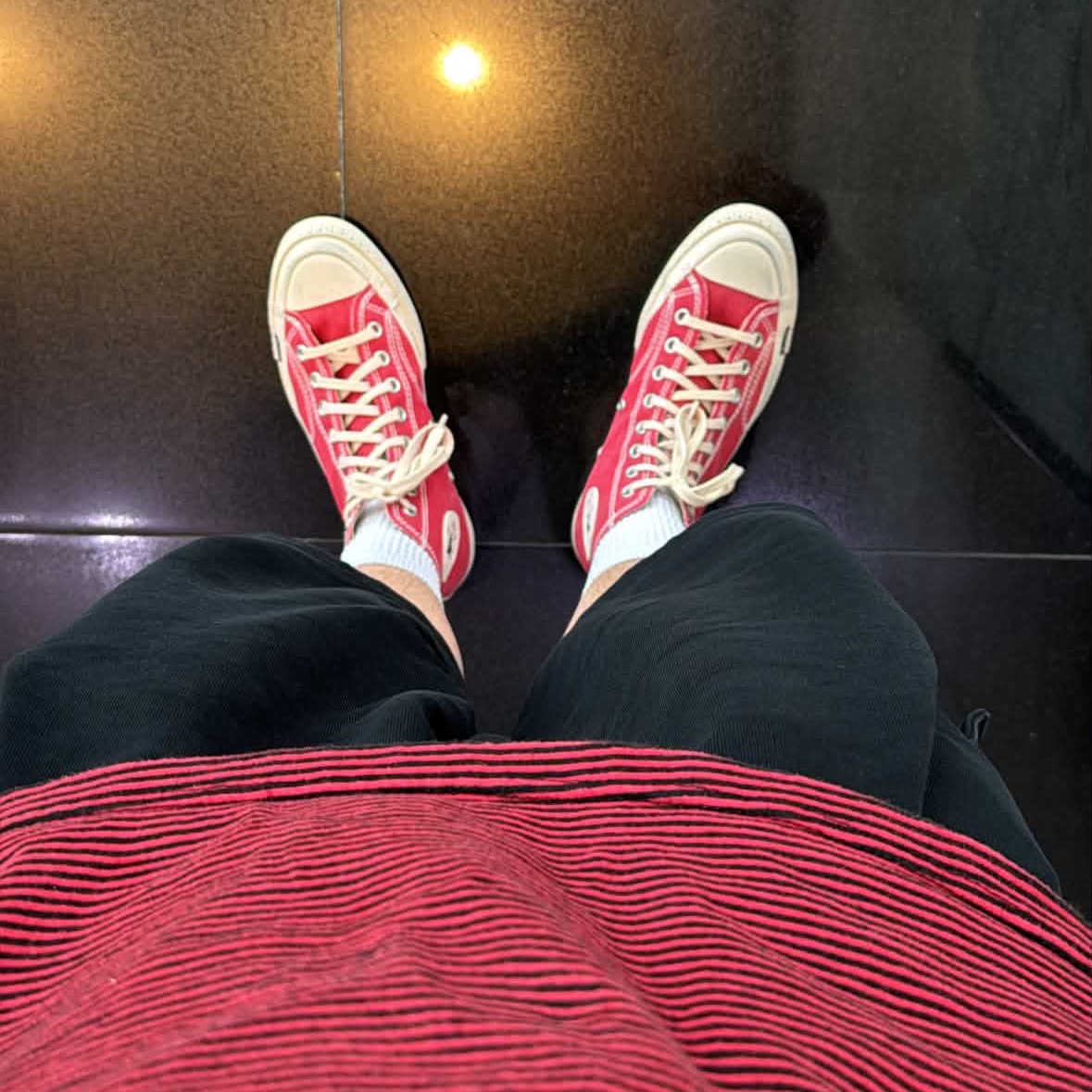 Converse x Madhappy Chuck 70 Red Natural Ivory 착용 스타일