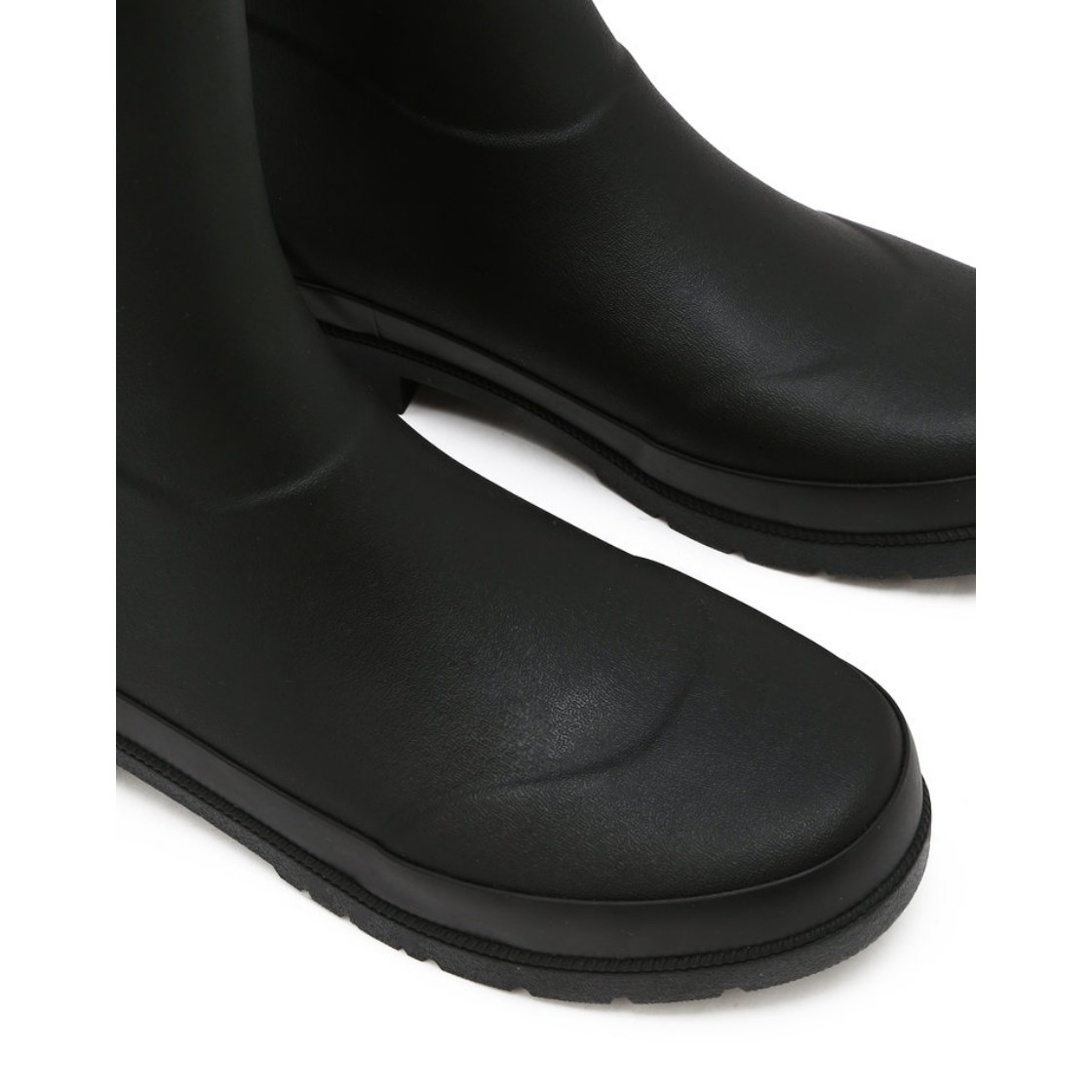 아떼 바네사브루노 액세사리 블랙 스탬프 레인부츠 AASO6E900BK(Athe Vanessabruno Acc Stamp Black Stamp Rain Boots Black) - 4