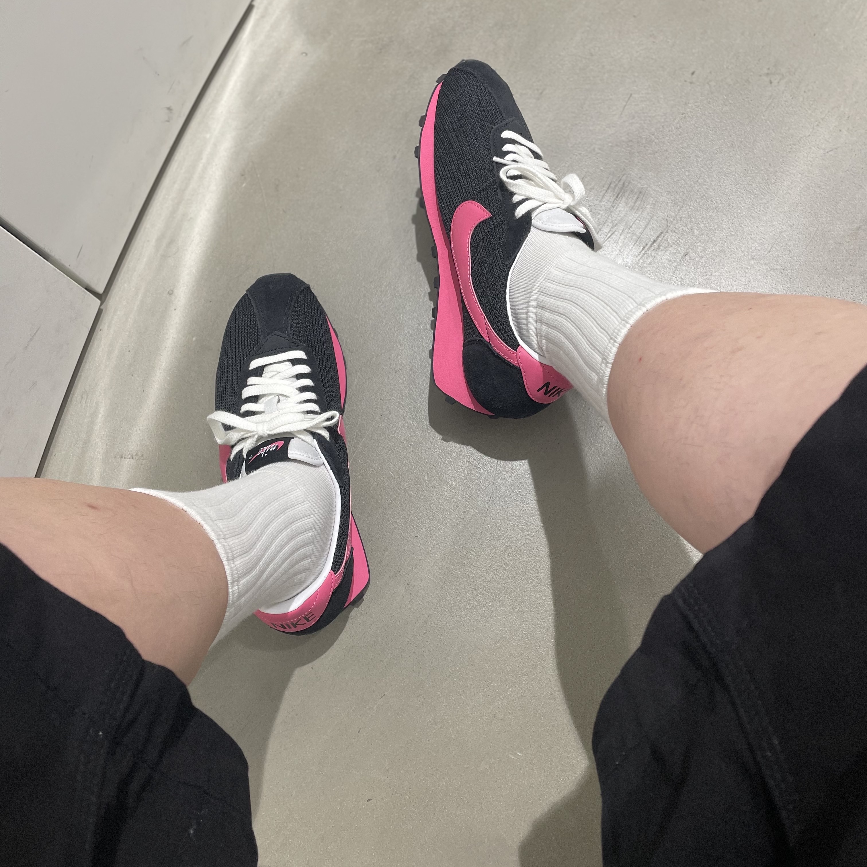Nike x Comme des Garcons Black LD-1000 Black Spirit Pink 착용 스타일