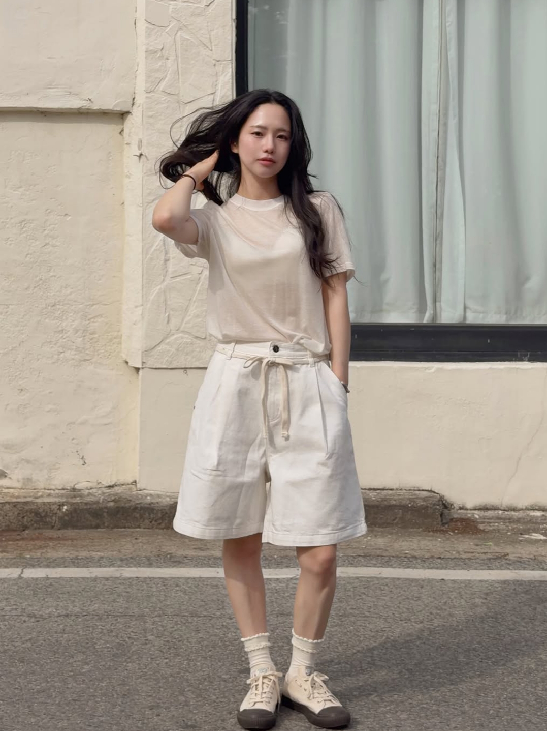 Knitted Outstring Bermuda Denim Half Pants Black, Knitted Outstring Bermuda Denim Half Pants Denim 착용 스타일 - 2