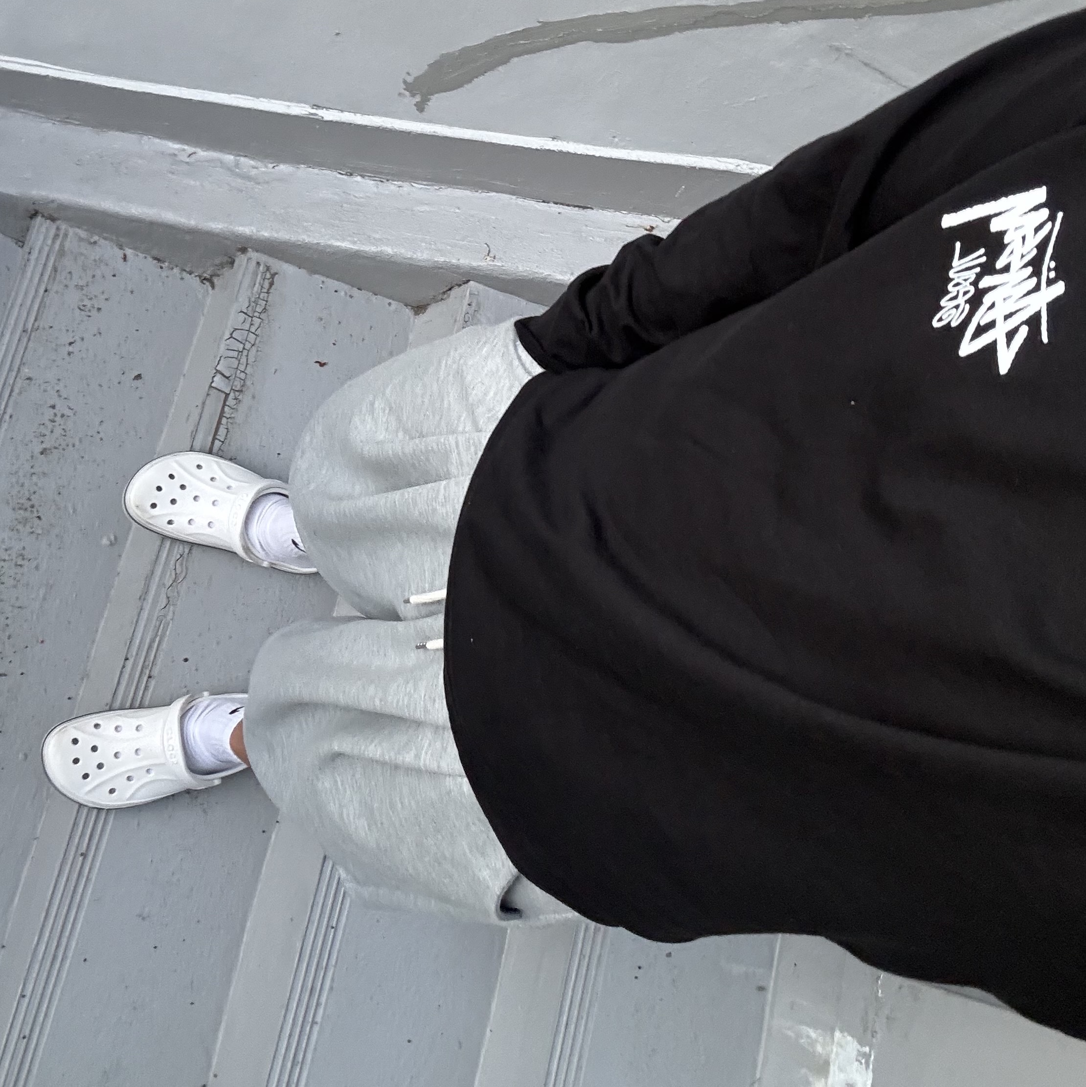 Stussy Stock Seoul LS T-Shirt Black 착용 스타일