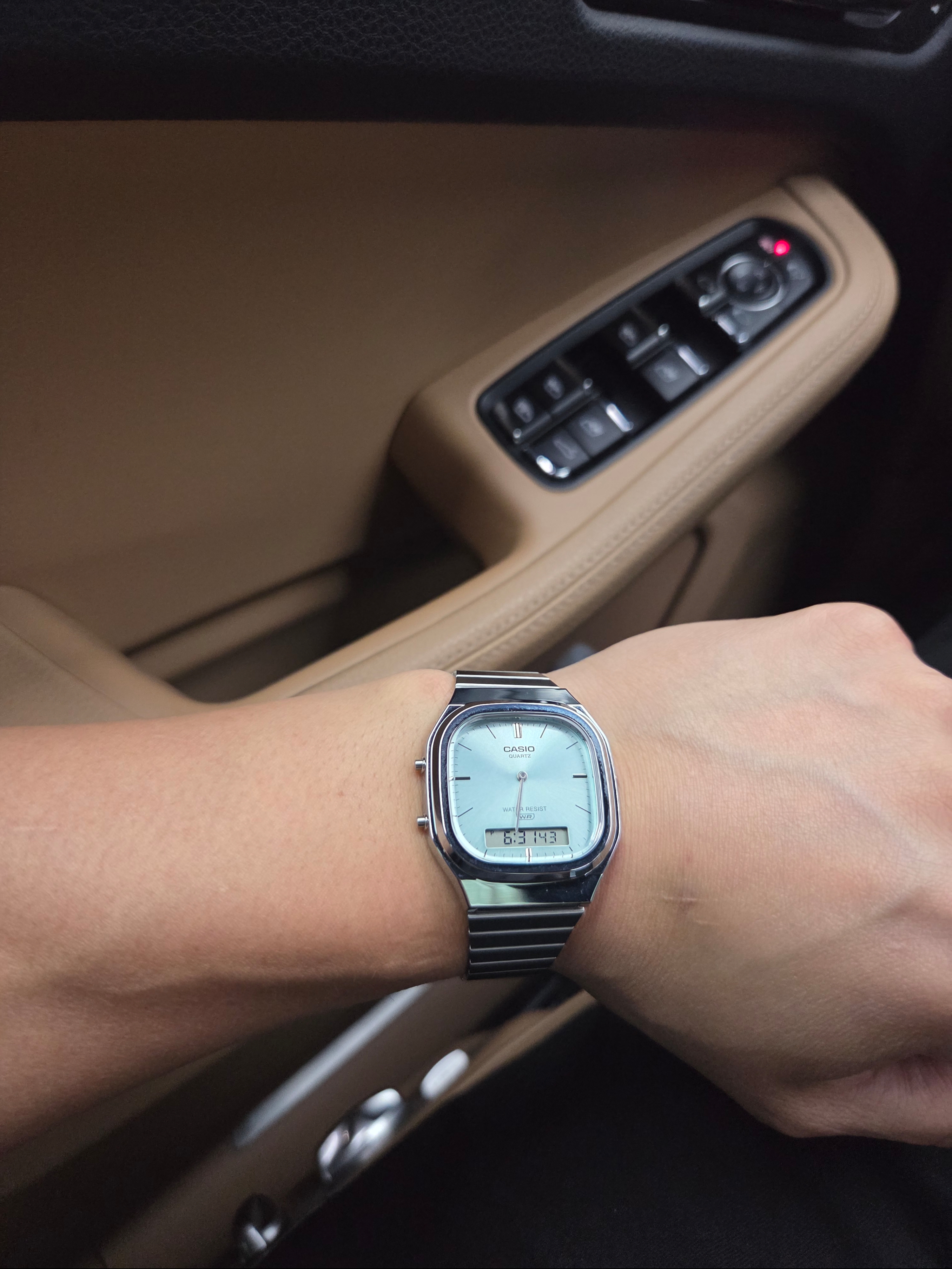 Casio AQ-230A-2A1MQY 착용 스타일