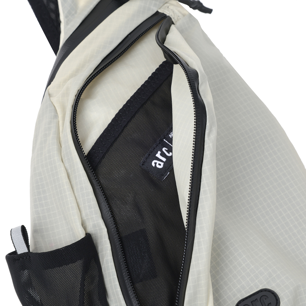 에이알씨 울트라라이트 보타 슬링백 3L 본화이트(ARC UL Bota Sling Bag 3L Bone White) - 3