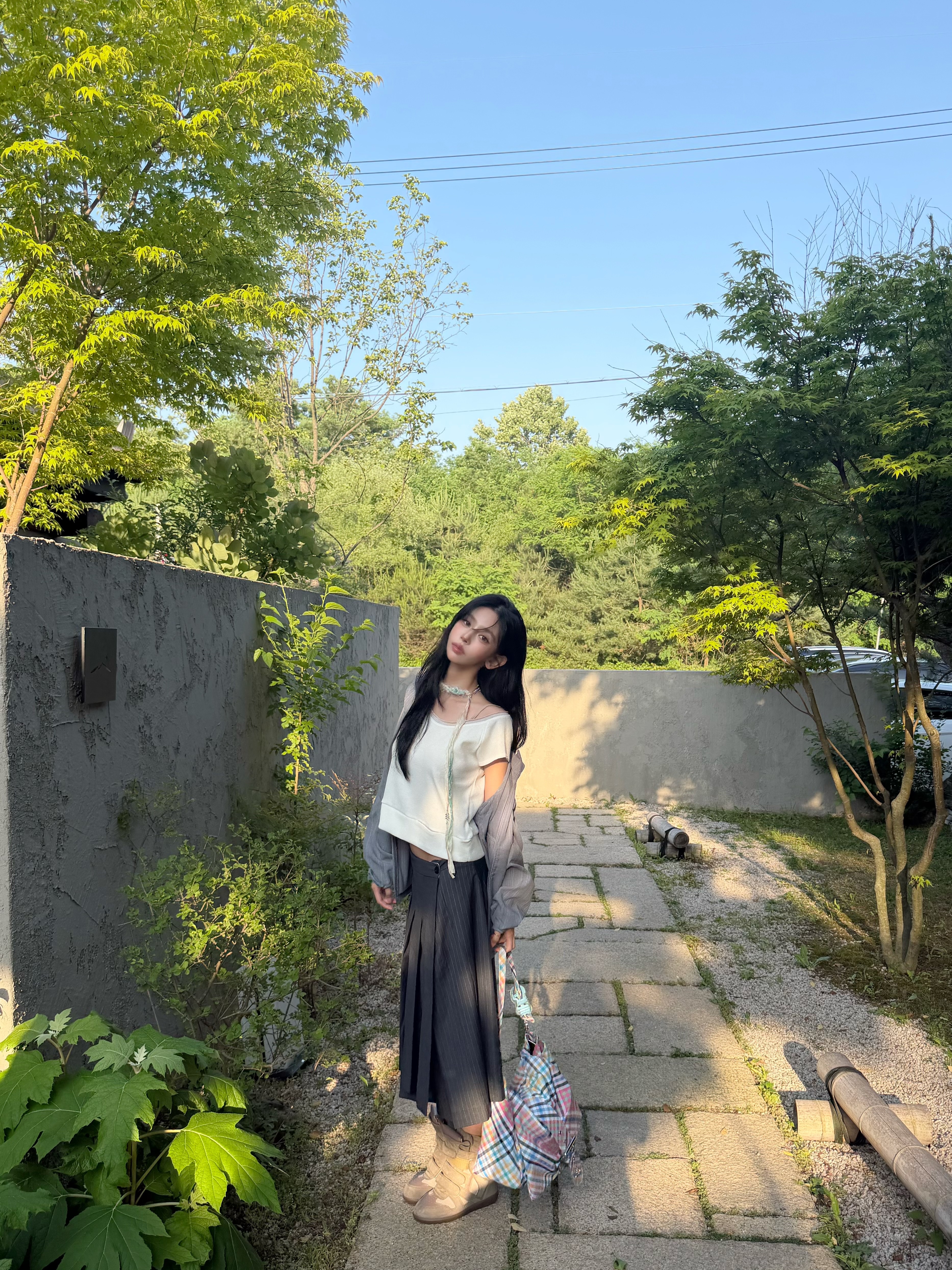Polyteru Women Pleated Wrap Skirt Charcoal, [더블적립] Polyteru Women Peek Pocket Tee Light Gray 착용 스타일 - 1