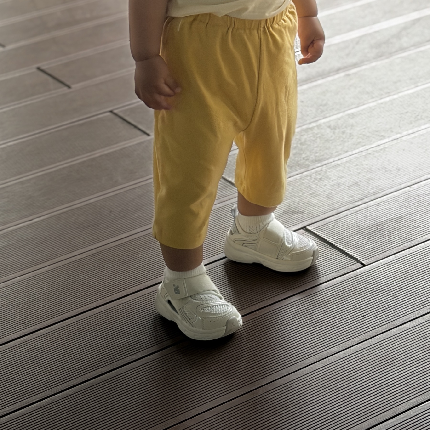 (TD) New Balance Freedle X Sandal Cloud Ivory 착용 스타일