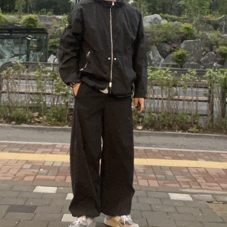 Stone Island 4100119 Nylon Metal Watro-TC In Econyl Hooded Jacket with Light Water and Wind Resistance Black - 26SS 착용 스타일