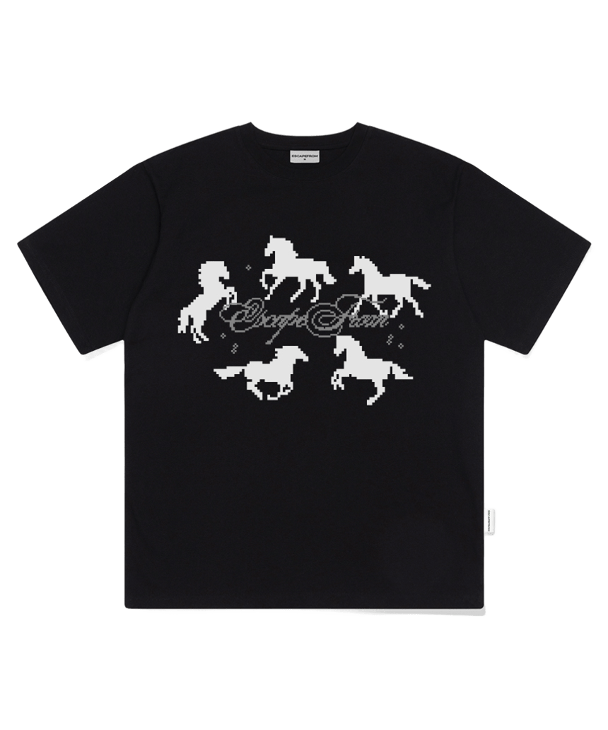 E261OTS150BK Escapefrom Around Horse Print Oversized T-Shirt Black