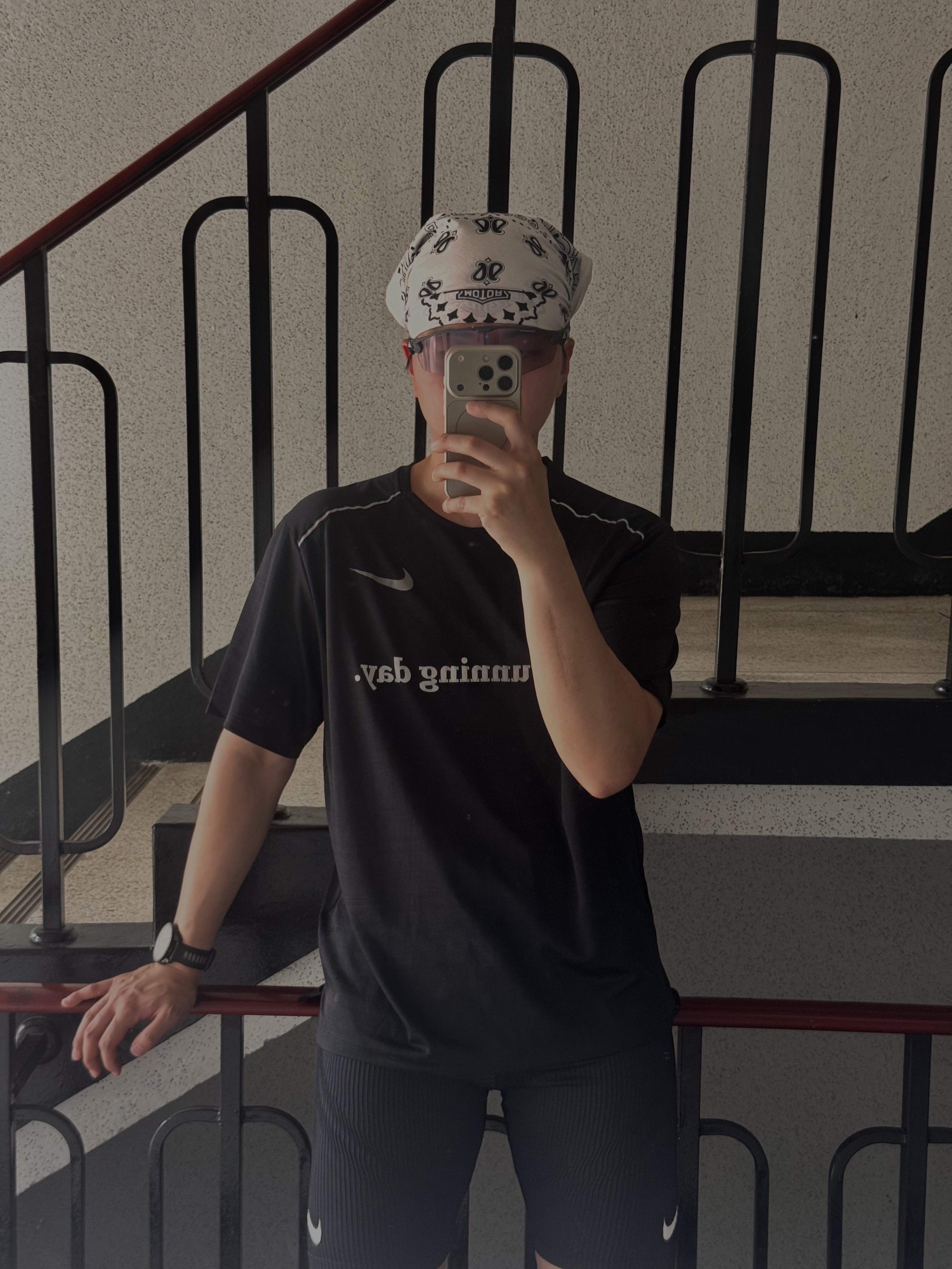 Nike Dri-Fit UV Miler Short Sleeve Running Top Black - Asia, Nike Dri-Fit ADV Aeroswift Running Half Tights Black - Asia 착용 스타일