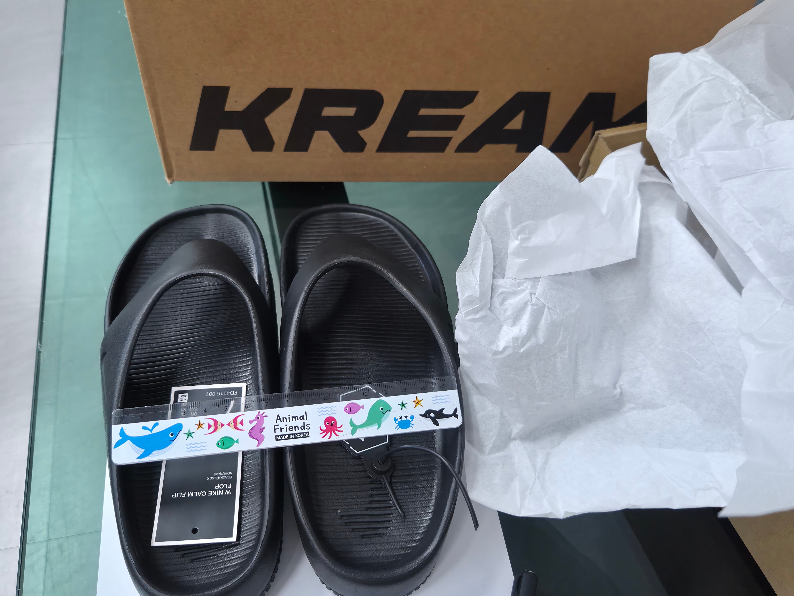 (W) Nike Calm Flip Flop Black 착용 스타일 - 1