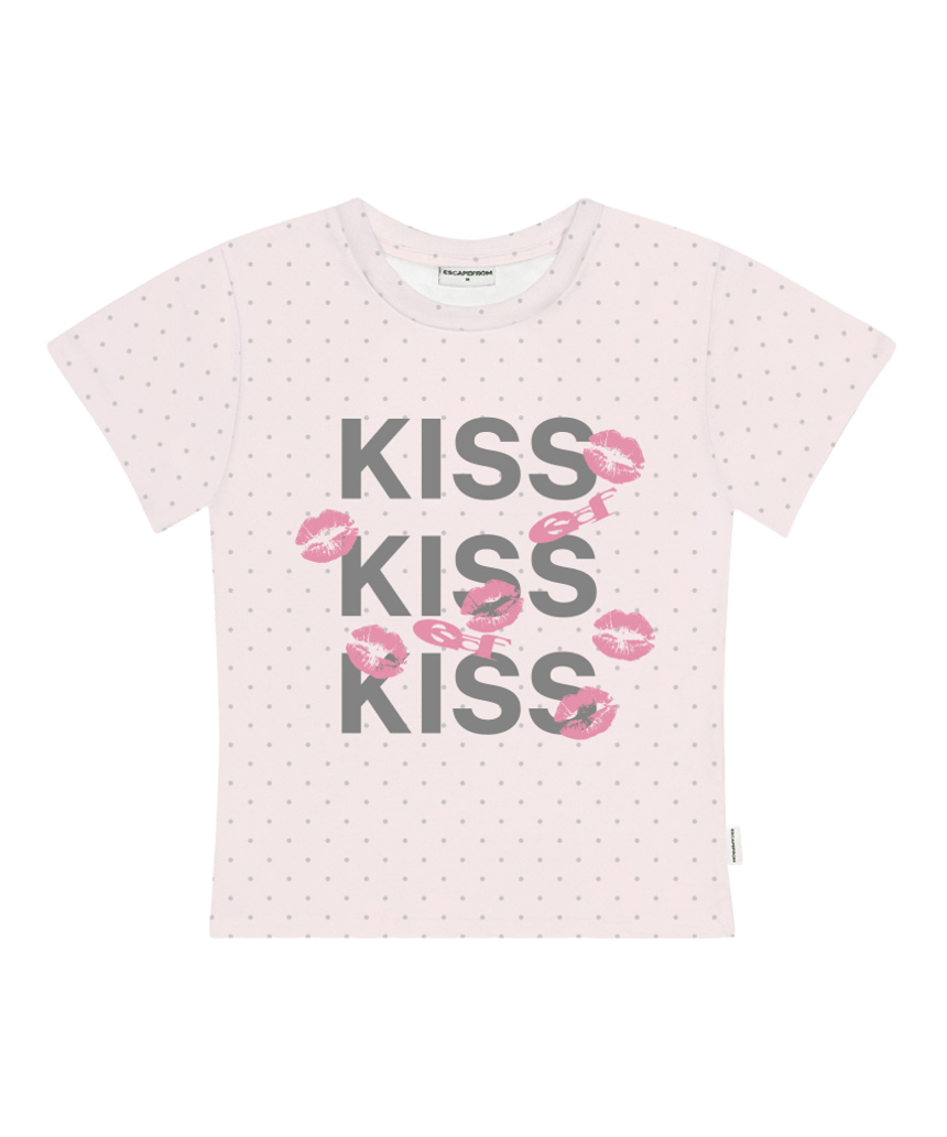 E261STS143RR Escapefrom Kiss Kiss Kiss Print Dot Slim Fit T-Shirt Light Pink