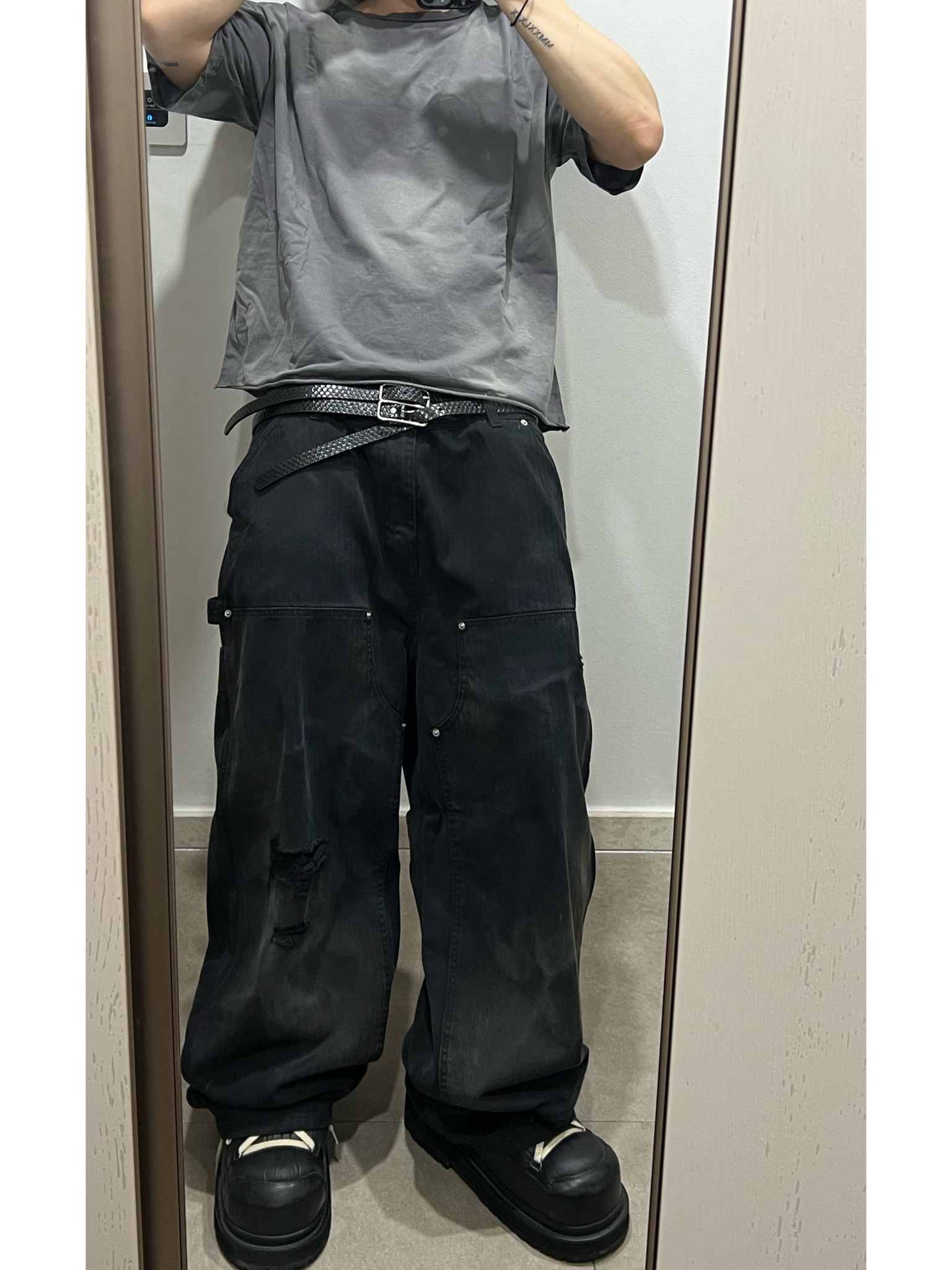 Epr. Layer Double Strap Belt, Kamien 247 All day Baggy Pants Light Beige 착용 스타일 - 5
