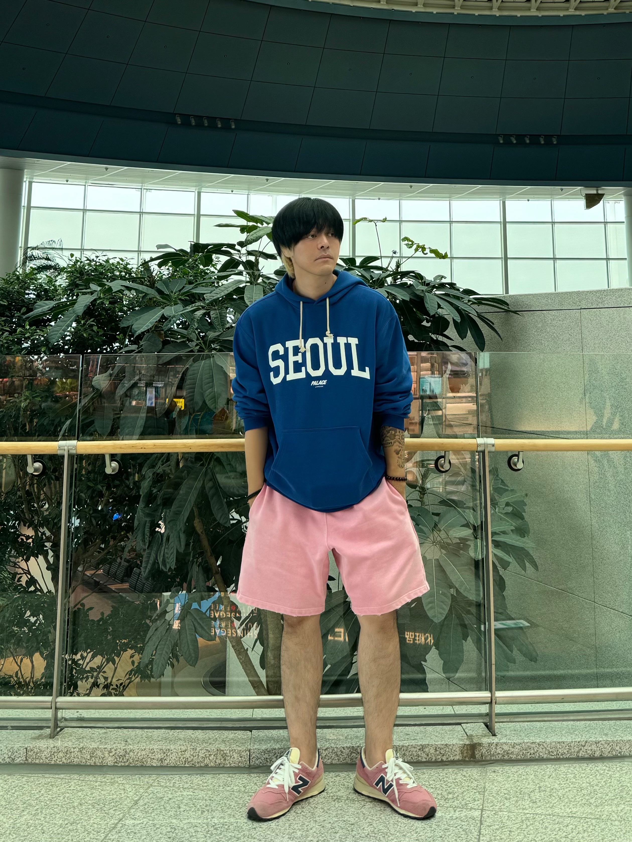 Palace x Champion Shop Hood Seoul Blue - 24FW, New Balance x Aime Leon Dore 1300 Dusty Pink 착용 스타일 - 2