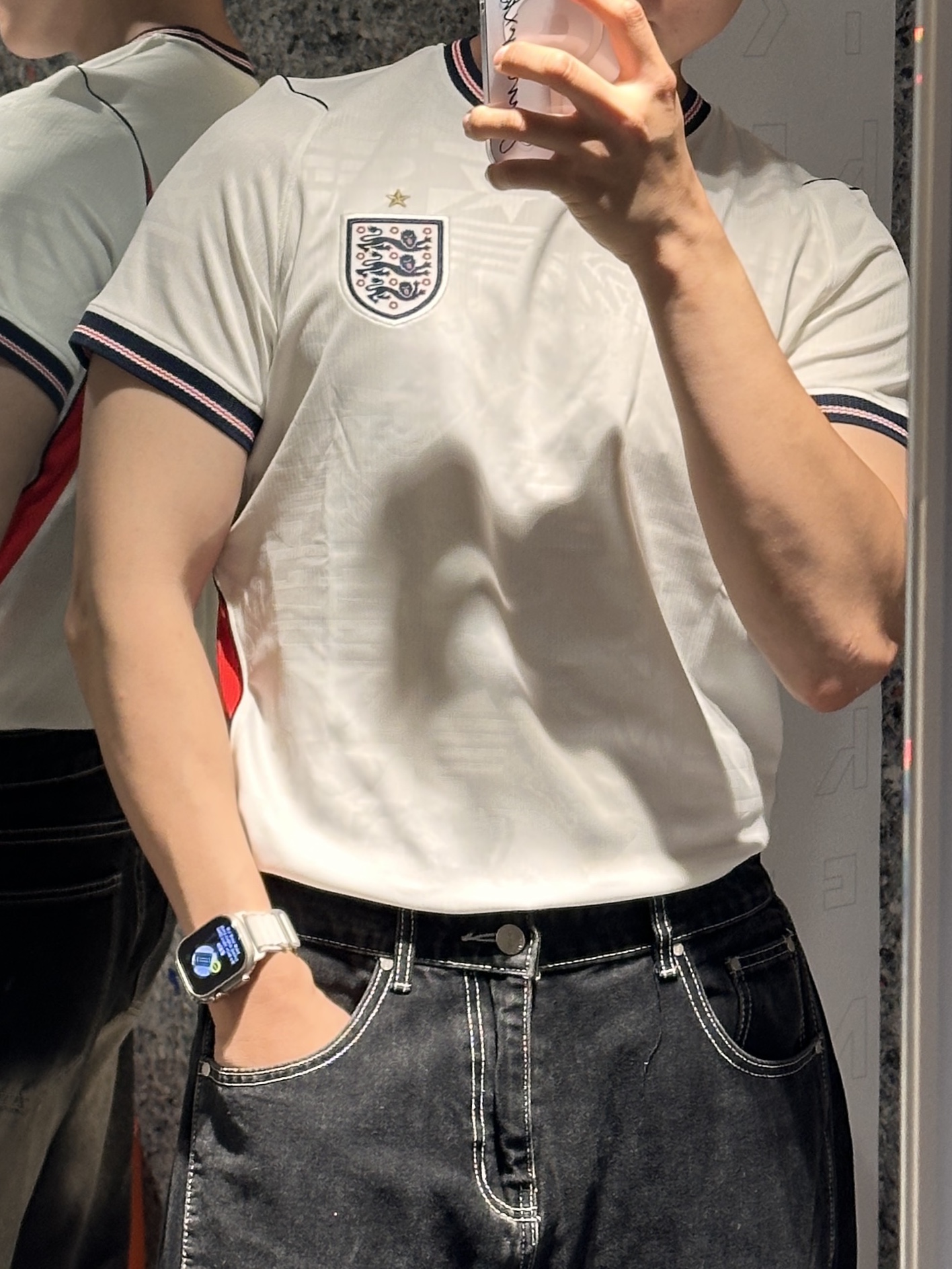 Nike England 2026 Stadium Home Dri-Fit Football Replica Jersey White Speed Red (IB5290-100) (Non Marking Ver.) 착용 스타일 - 2
