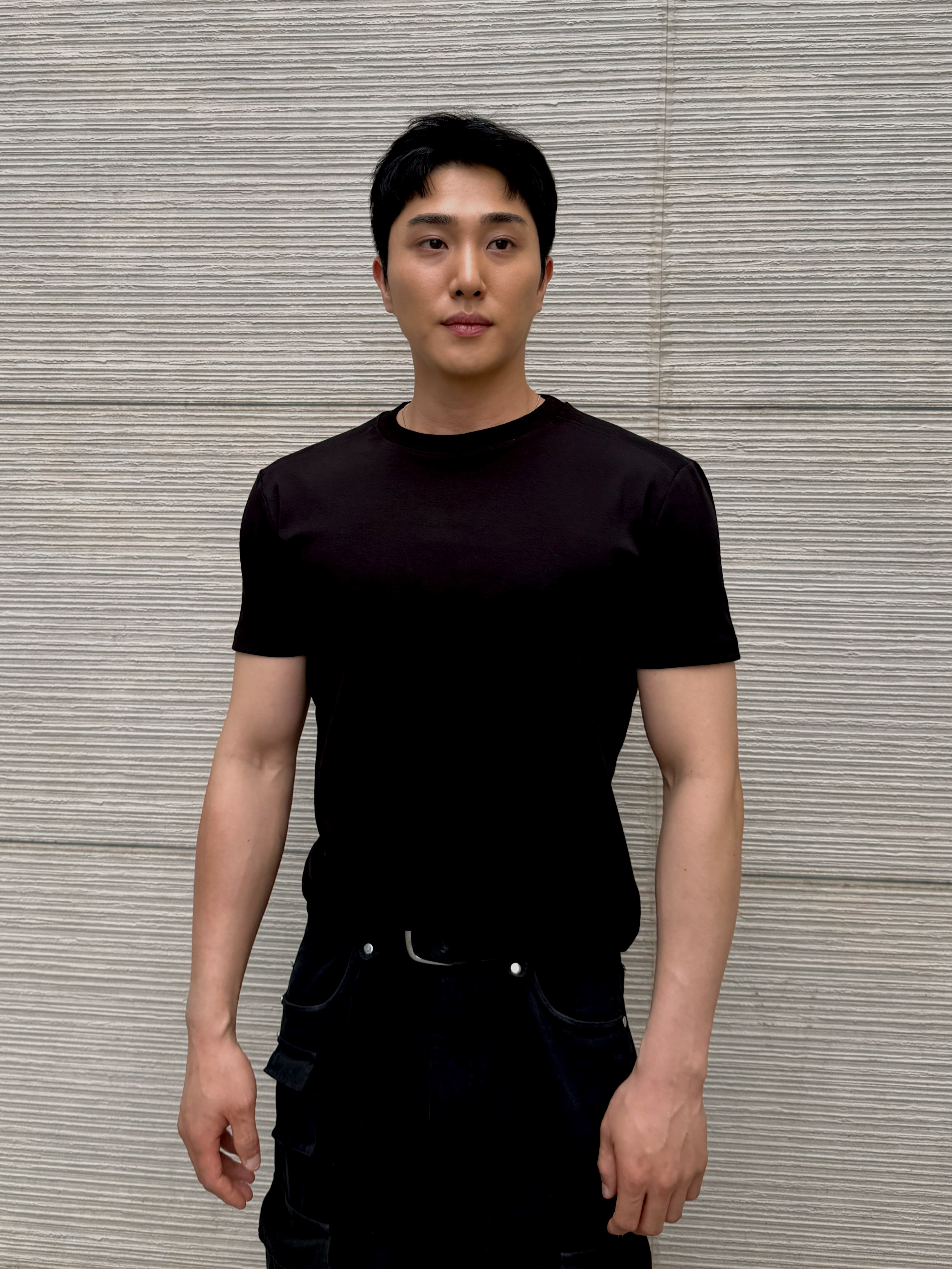 PHOS333 M Panel Silket T-Shirt Black 착용 스타일 - 1