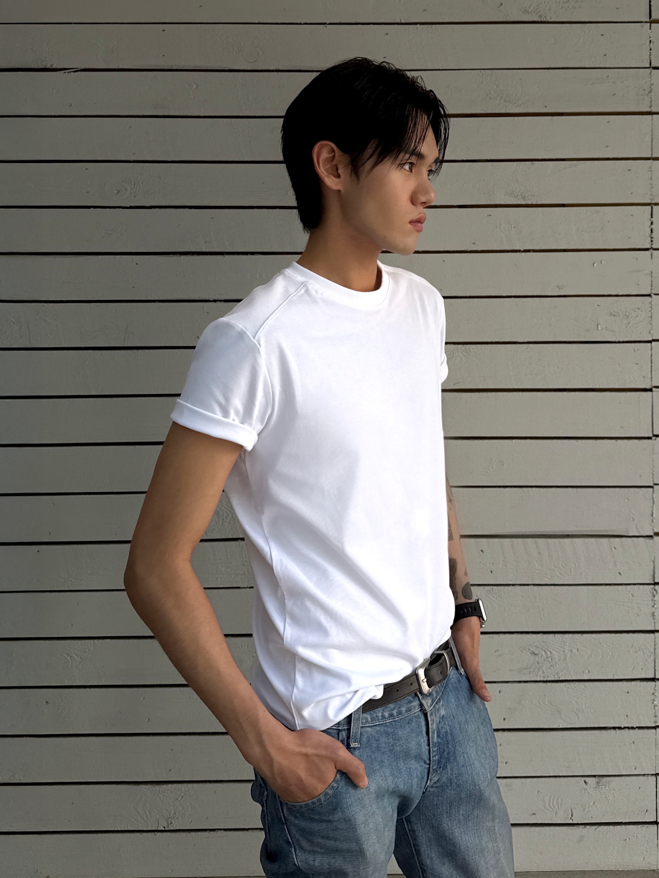 PHOS333 M Panel Silket T-Shirt White 착용 스타일 - 2