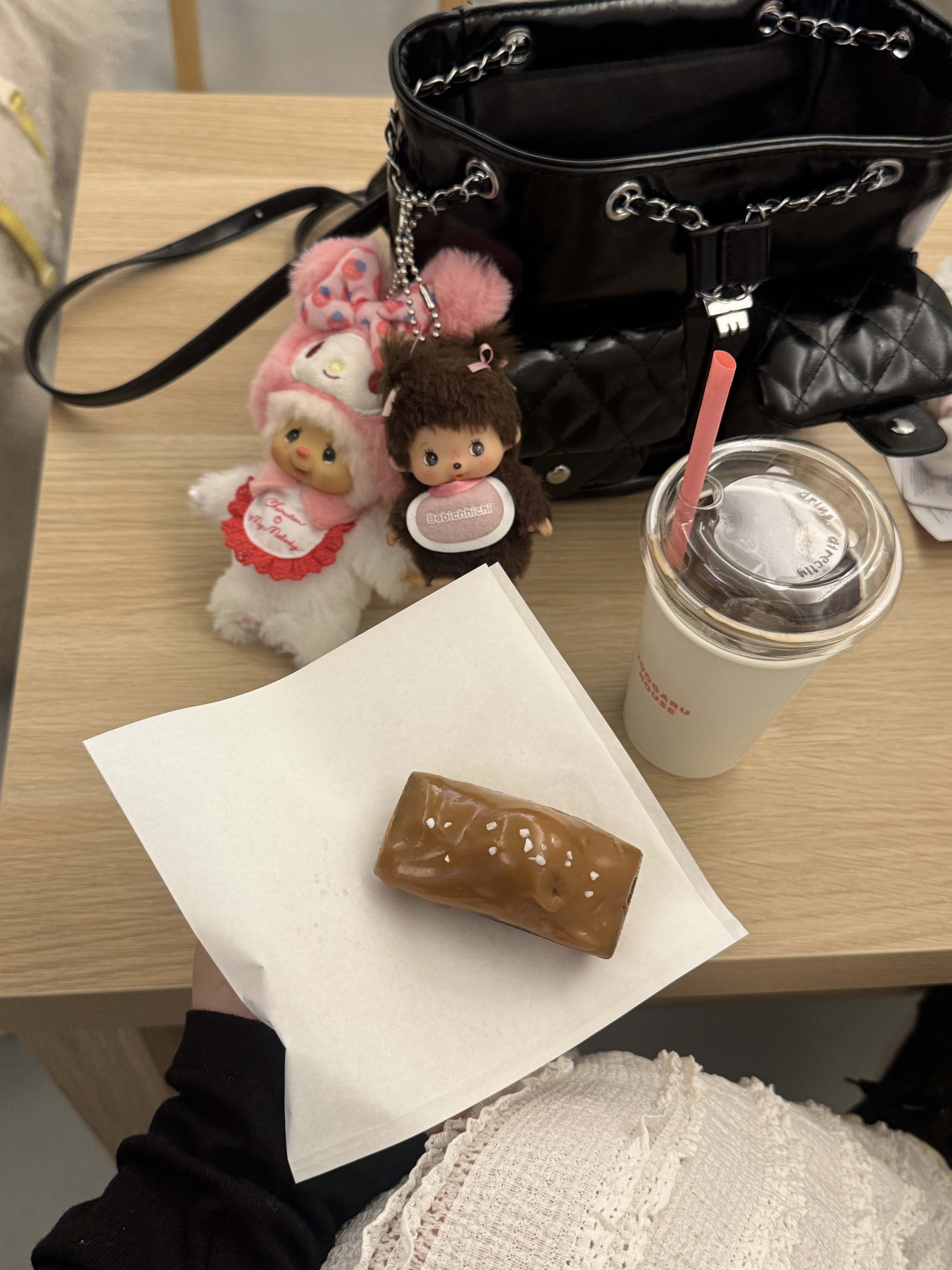 Monchhichi x Sanrio Characters My Melody Chimutan Keychain, Monchhichi SS Girl Key Chain Brown 착용 스타일 - 3