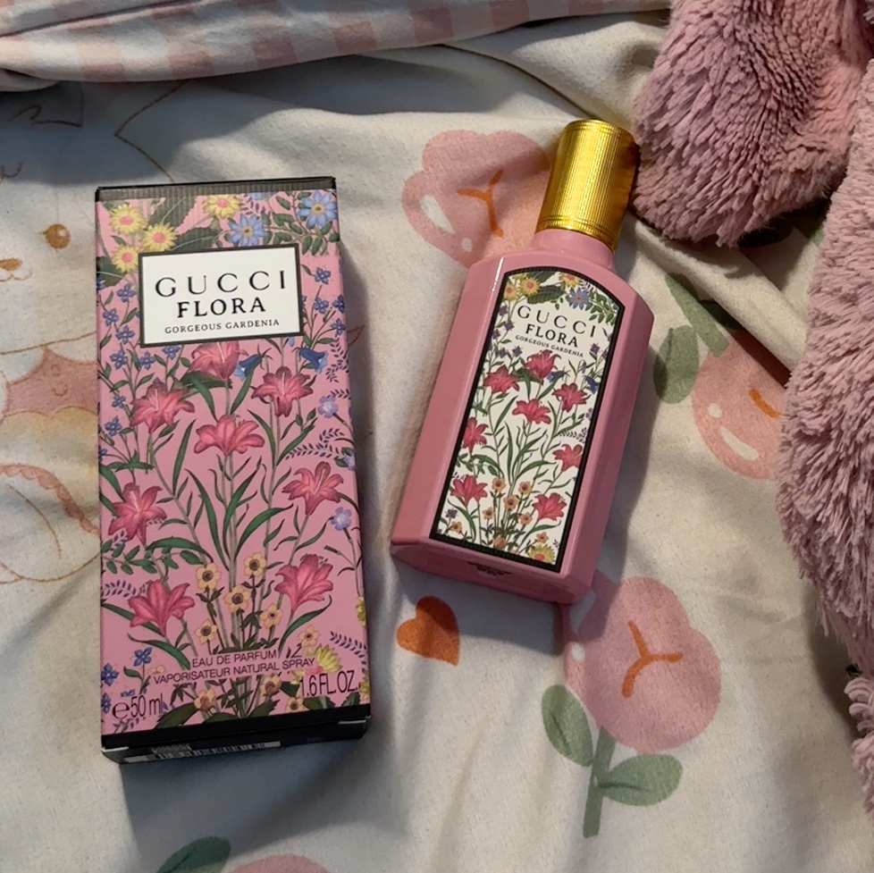 Gucci Flora Gorgeous Gardenia Eau De Parfum 50ml, Jellycat Bashful Bunny Large Tulip Pink 착용 스타일
