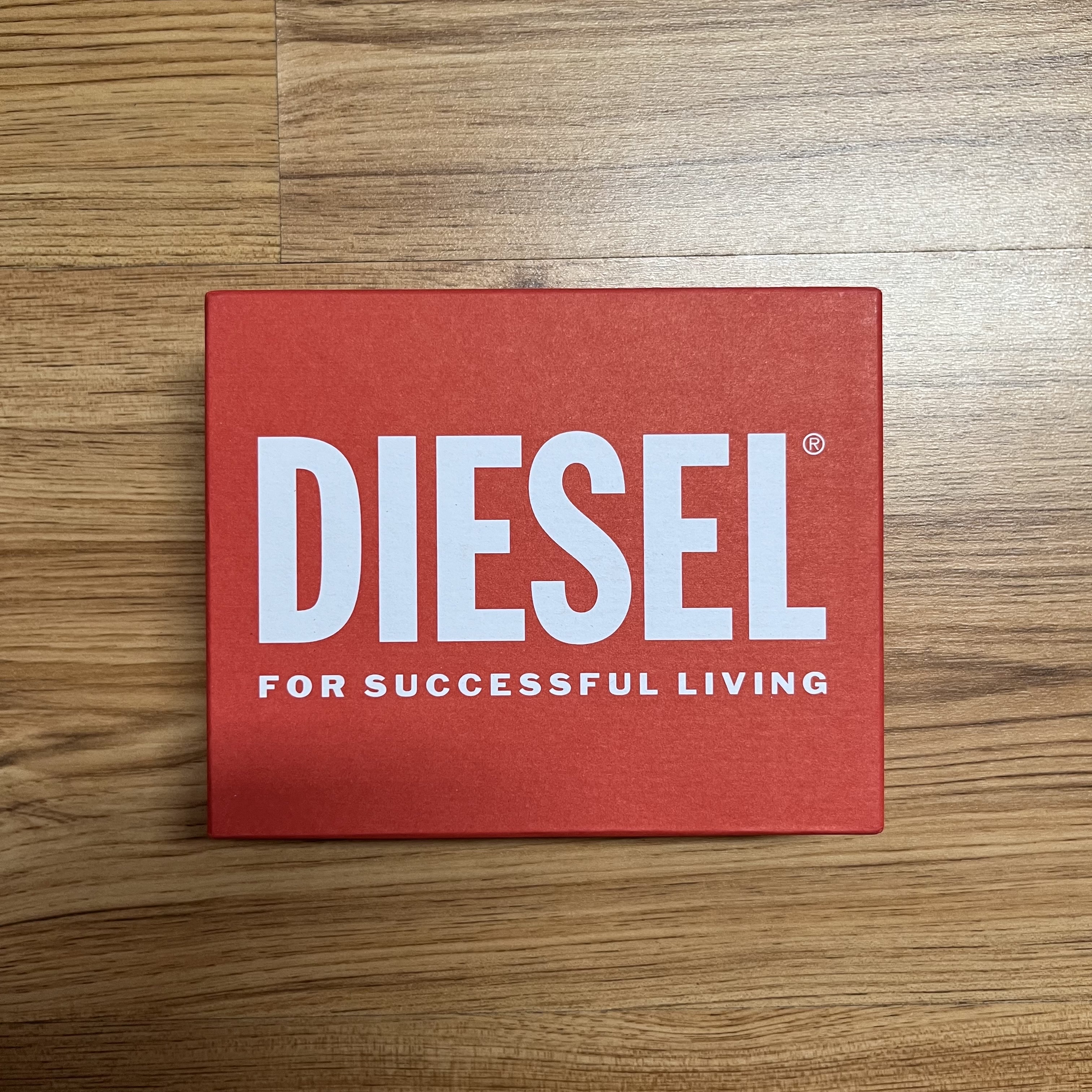 Diesel Johnny Card Case Black Black 착용 스타일 - 1