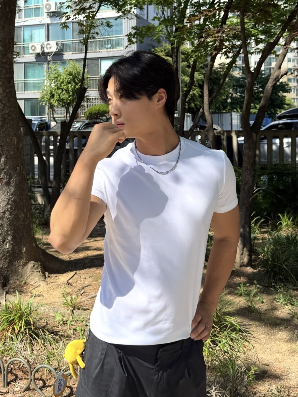 PHOS333 M Panel Silket T-Shirt White 착용 스타일 - 2