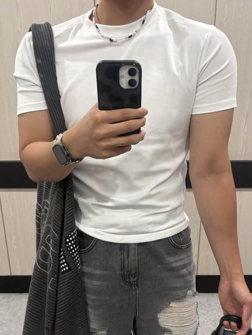 PHOS333 M Panel Silket T-Shirt White 착용 스타일 - 4