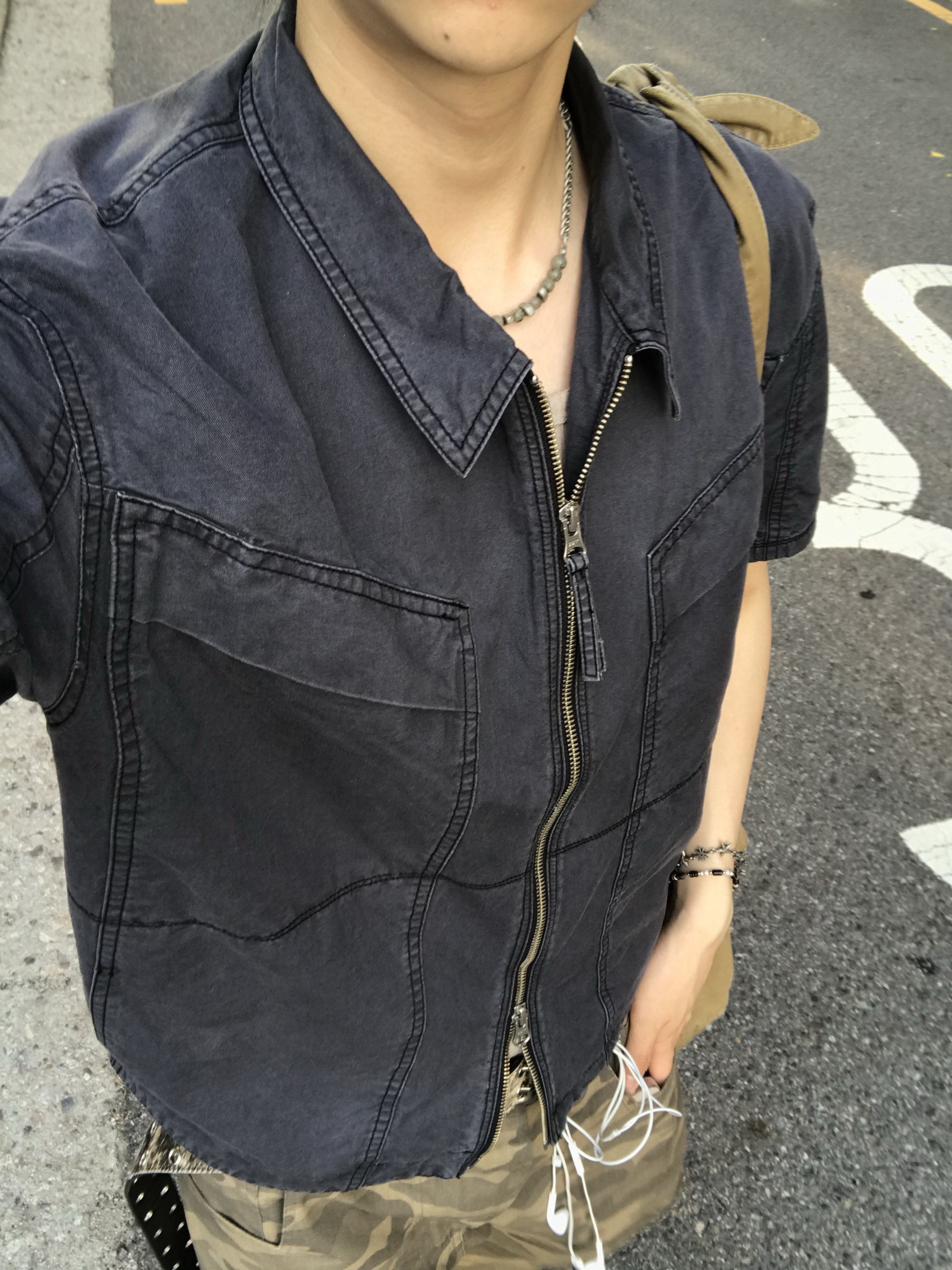 CHOWOO Vintage Washed Flap Pockets Work Shacket  Washed Charcoal 착용 스타일 - 2