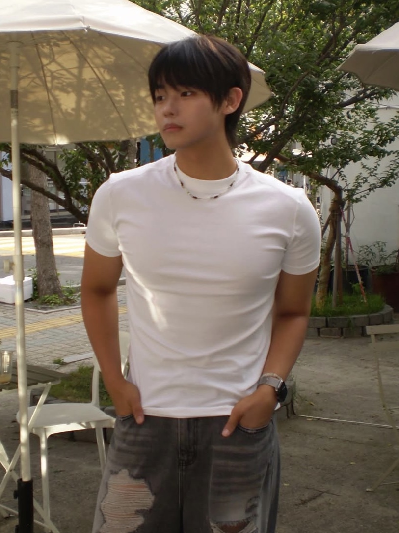 PHOS333 M Panel Silket T-Shirt White 착용 스타일 - 3