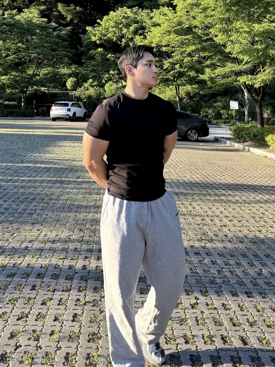 PHOS333 M Panel Silket T-Shirt Black 착용 스타일 - 3