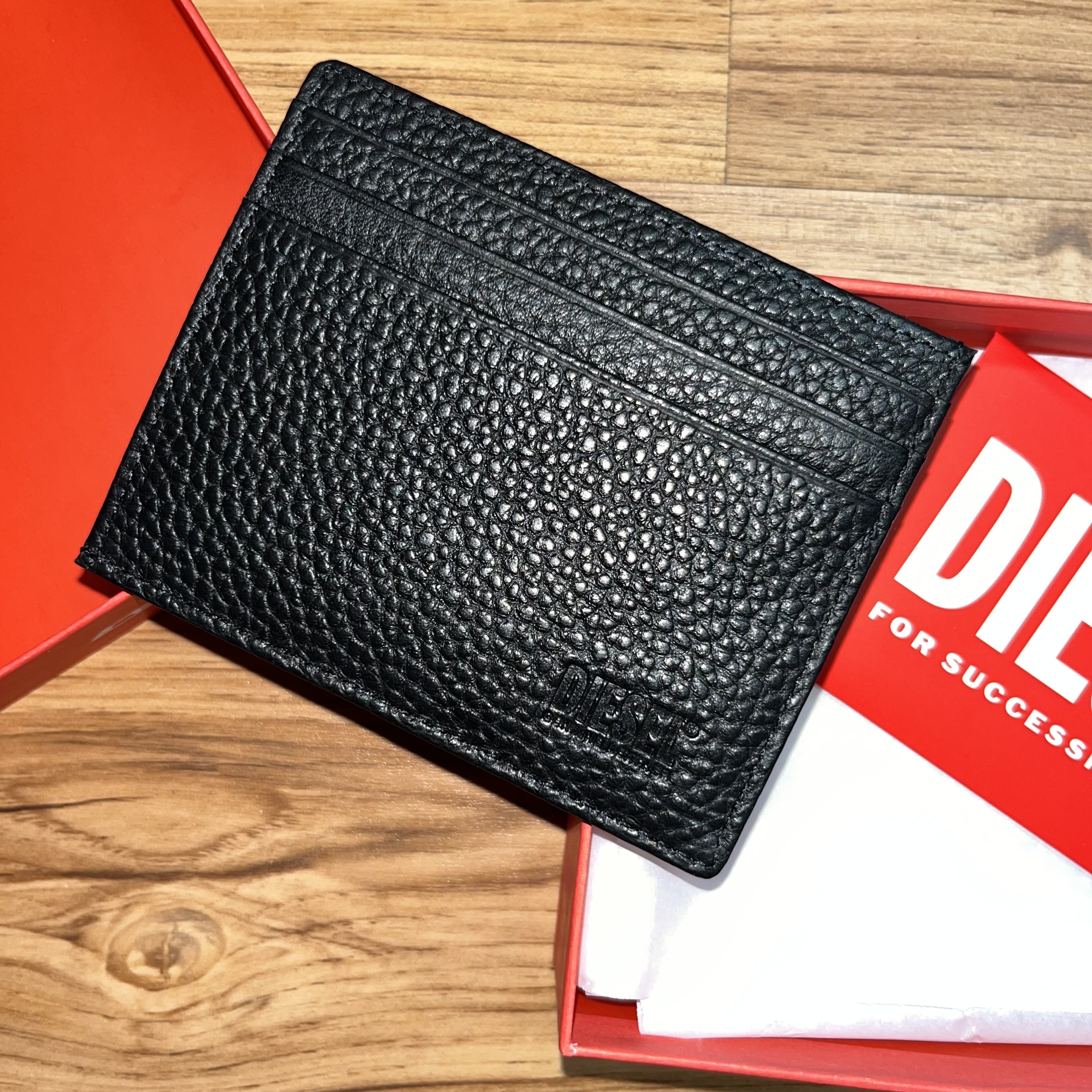 Diesel Johnny Card Case Black Black 착용 스타일 - 3