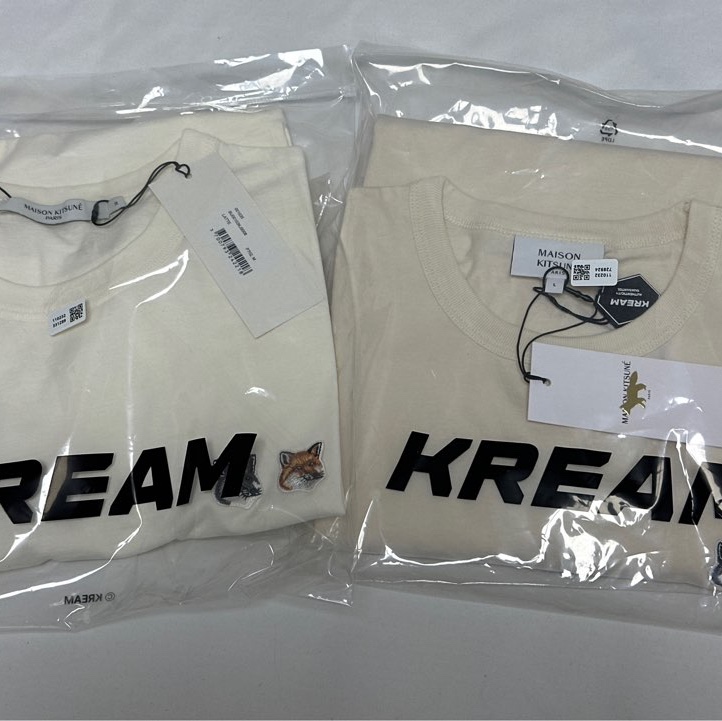 Maison Kitsune Double Fox Head Patch Classic T-Shirt Latte 착용 스타일