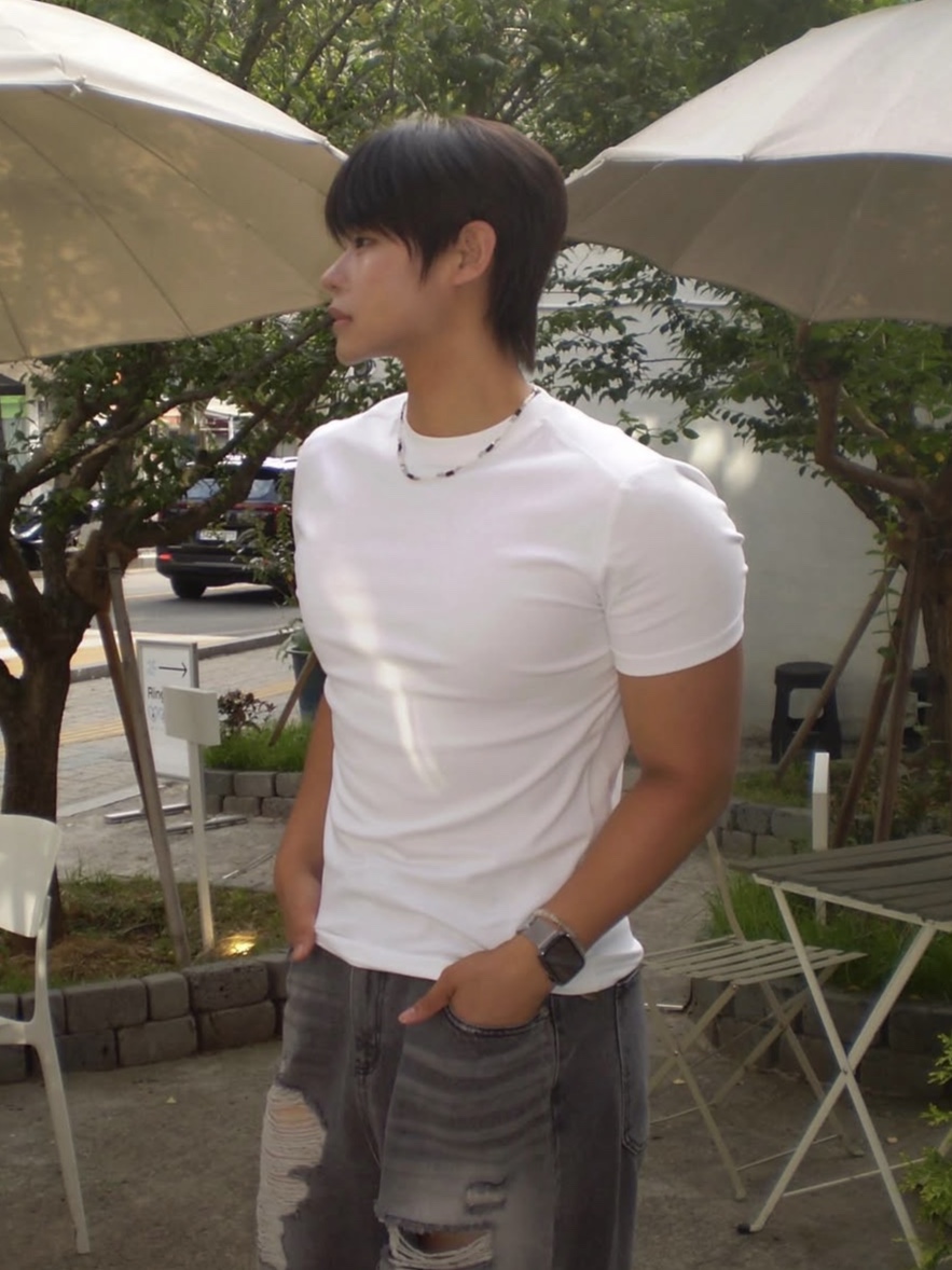 PHOS333 M Panel Silket T-Shirt White 착용 스타일 - 2