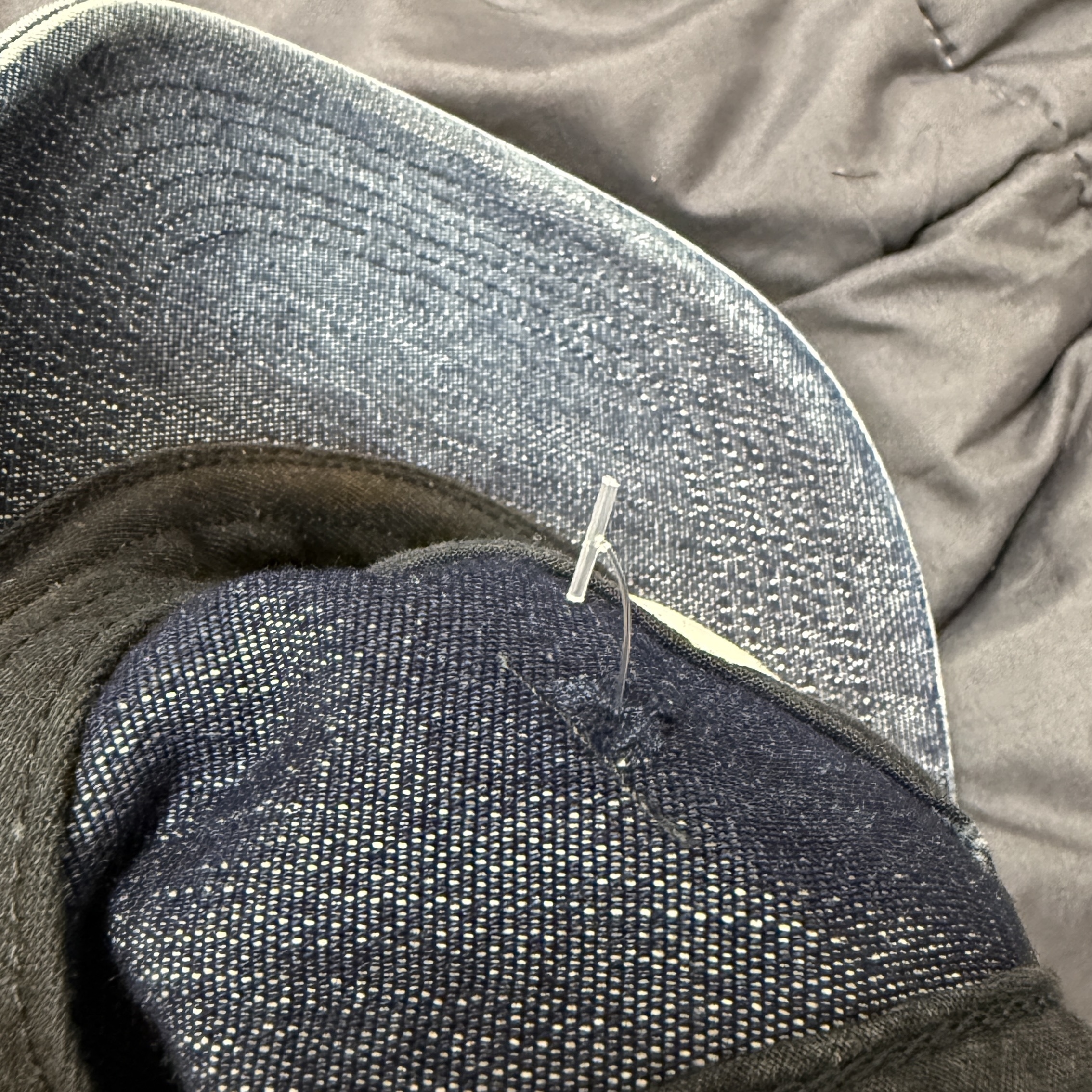 Supreme Cordura Denim S Logo 6-Panel Bleached Indigo - 25SS 착용 스타일 - 4