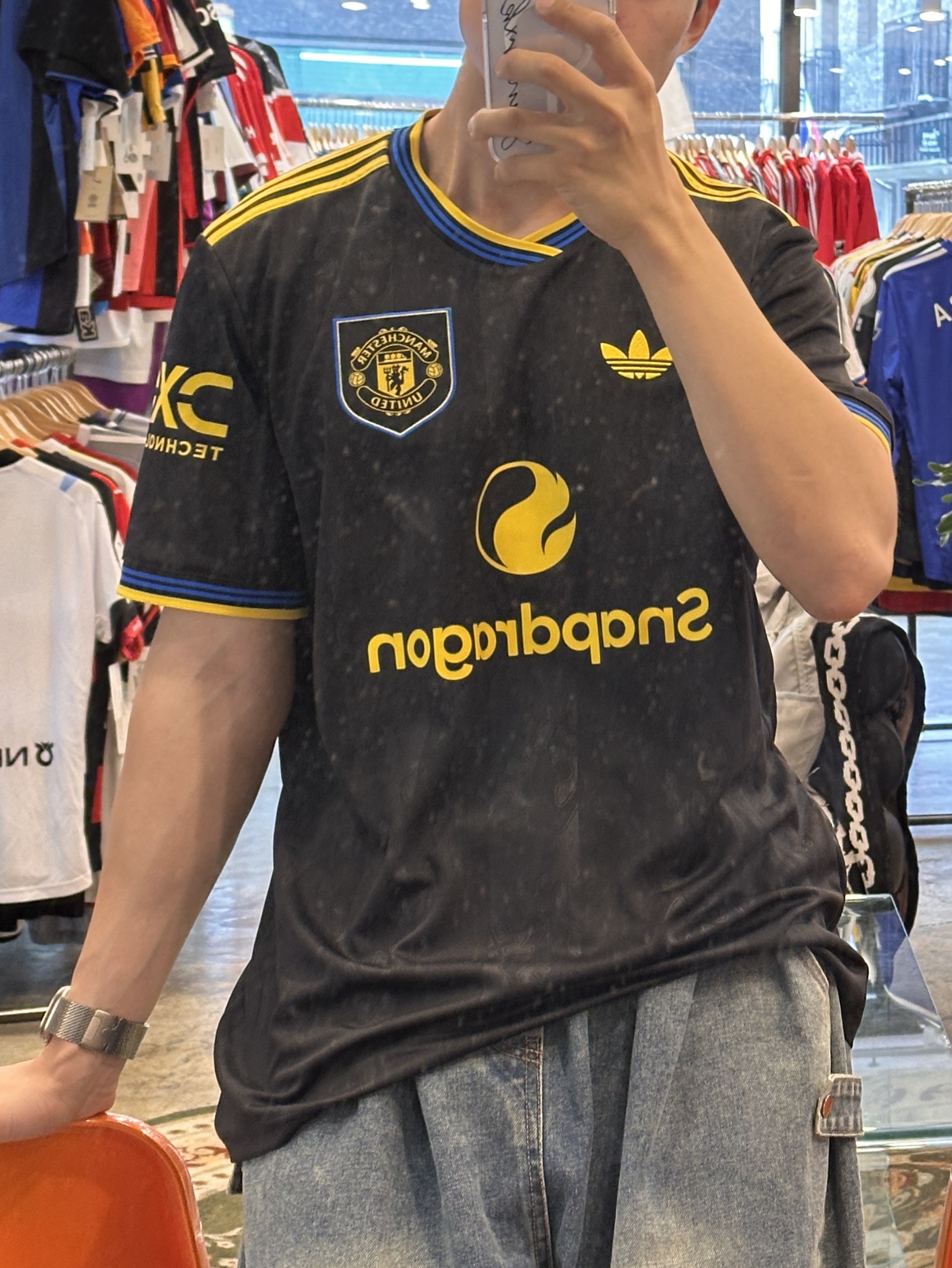 Adidas Manchester United 2025/26 3rd Jersey Black - KR Sizing (Non Marking Ver.) 착용 스타일 - 2