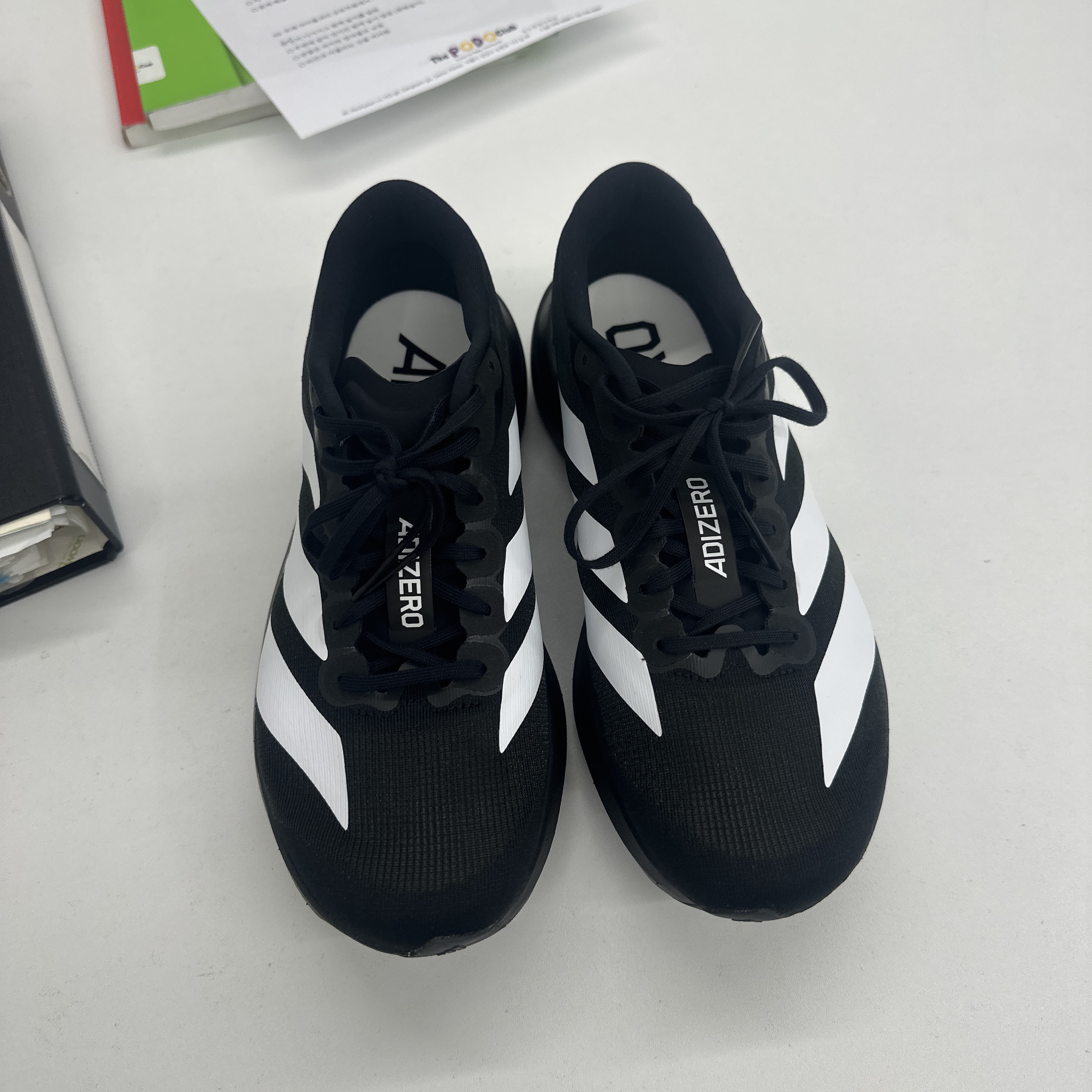 Adidas Adizero EVO SL Core Black Cloud White 착용 스타일 - 2