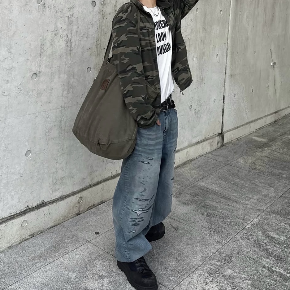 Epr. Layer Double Strap Belt, Epr. Layer Repaired Wide Leg Denim 착용 스타일