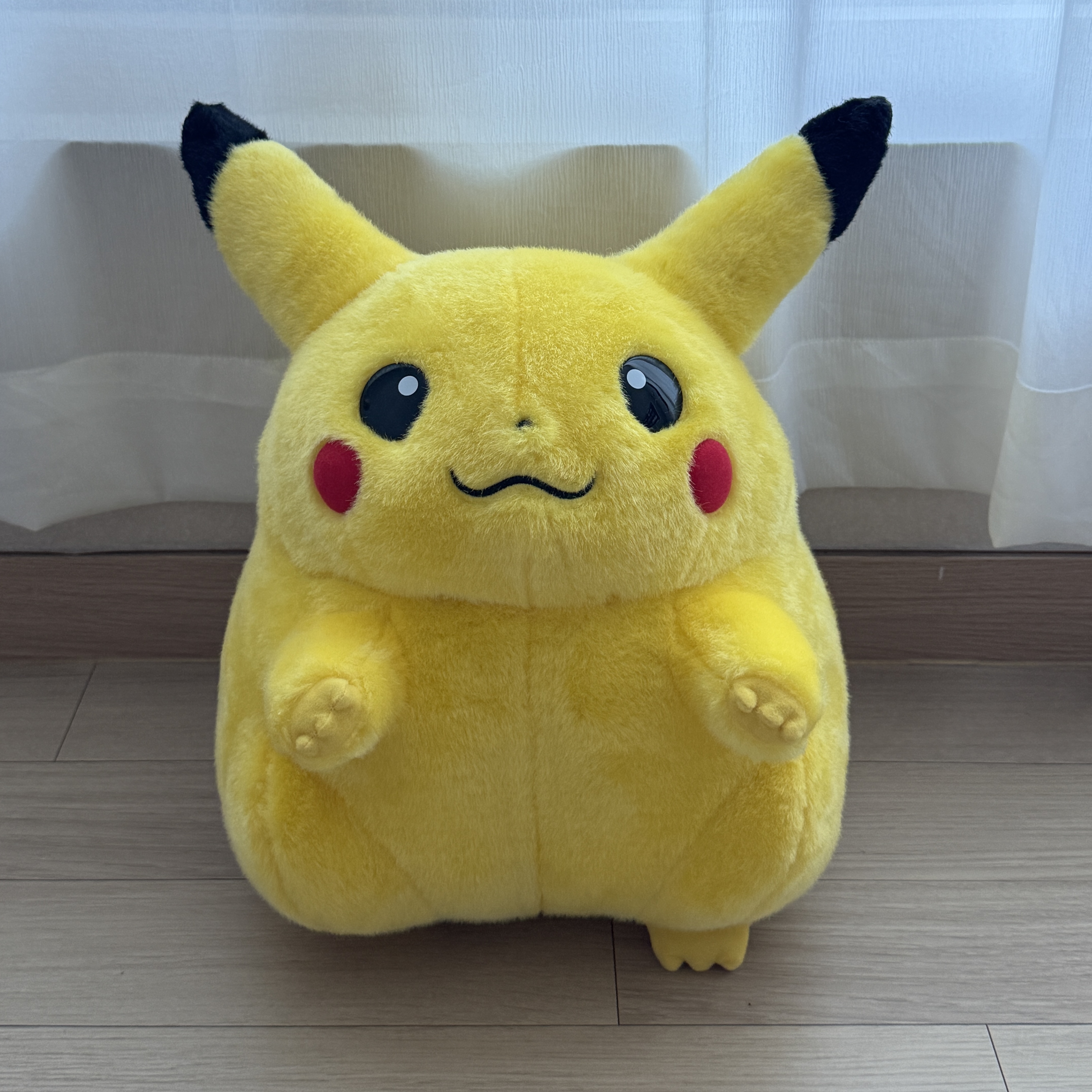 Pokemon Monster Collection 30th Anniversary Pikachu Okaeri! Plush 착용 스타일