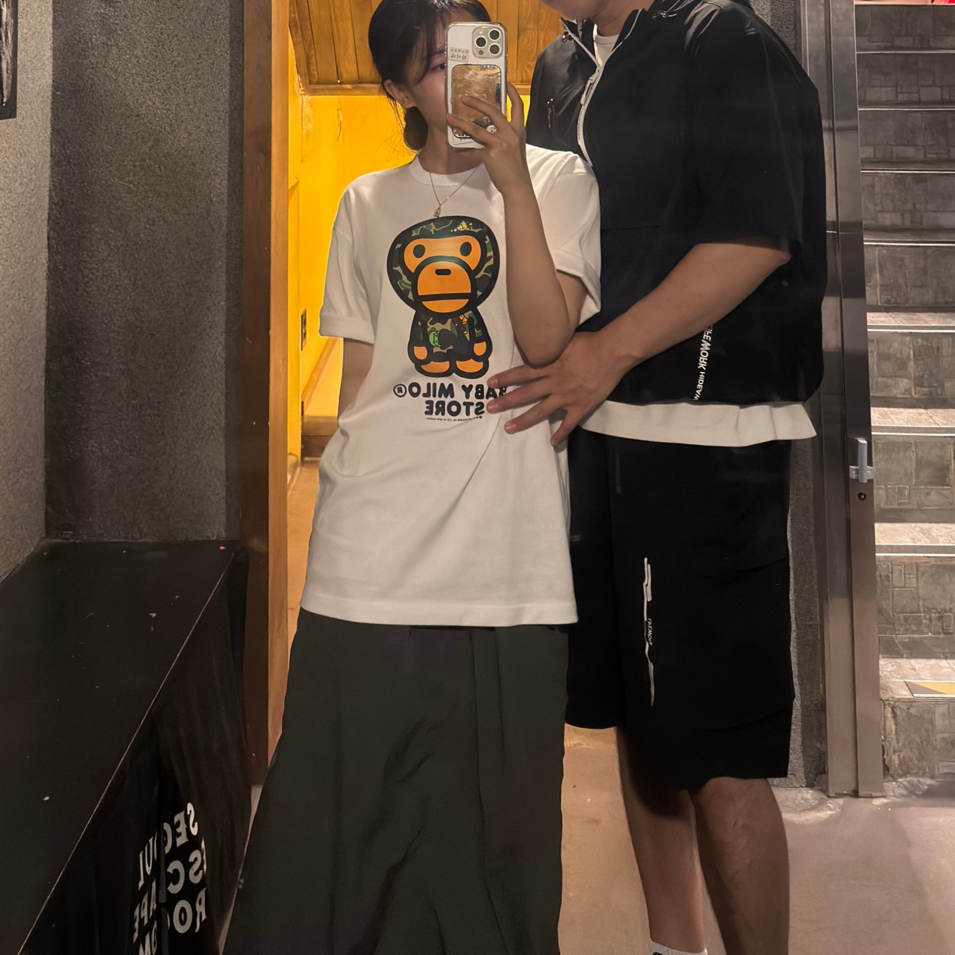 (W) BAPE Milo Regular Fit T-Shirt White 착용 스타일