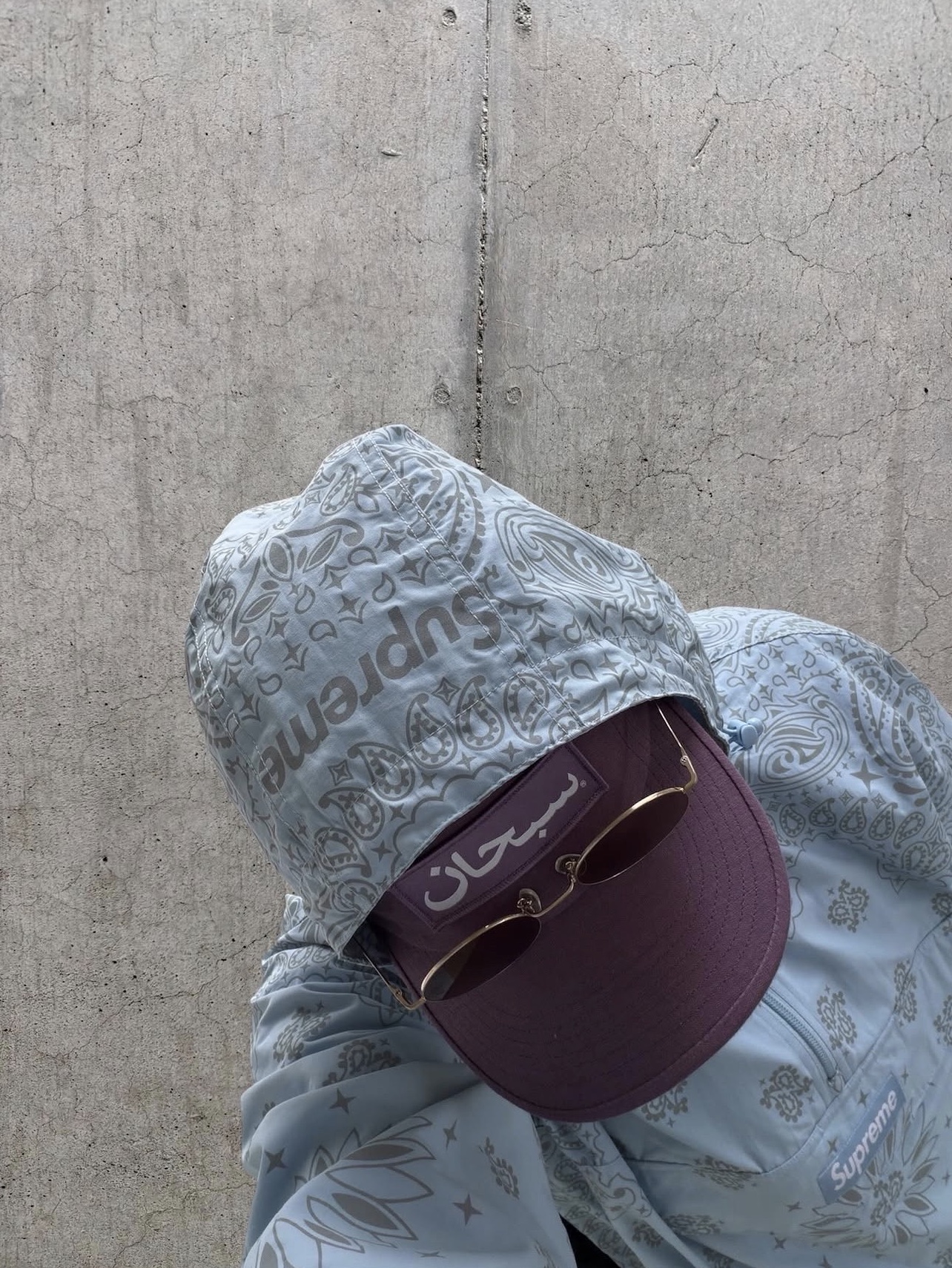 Supreme Reflective Bandana Anorak Light Blue - 26SS 착용 스타일 - 6