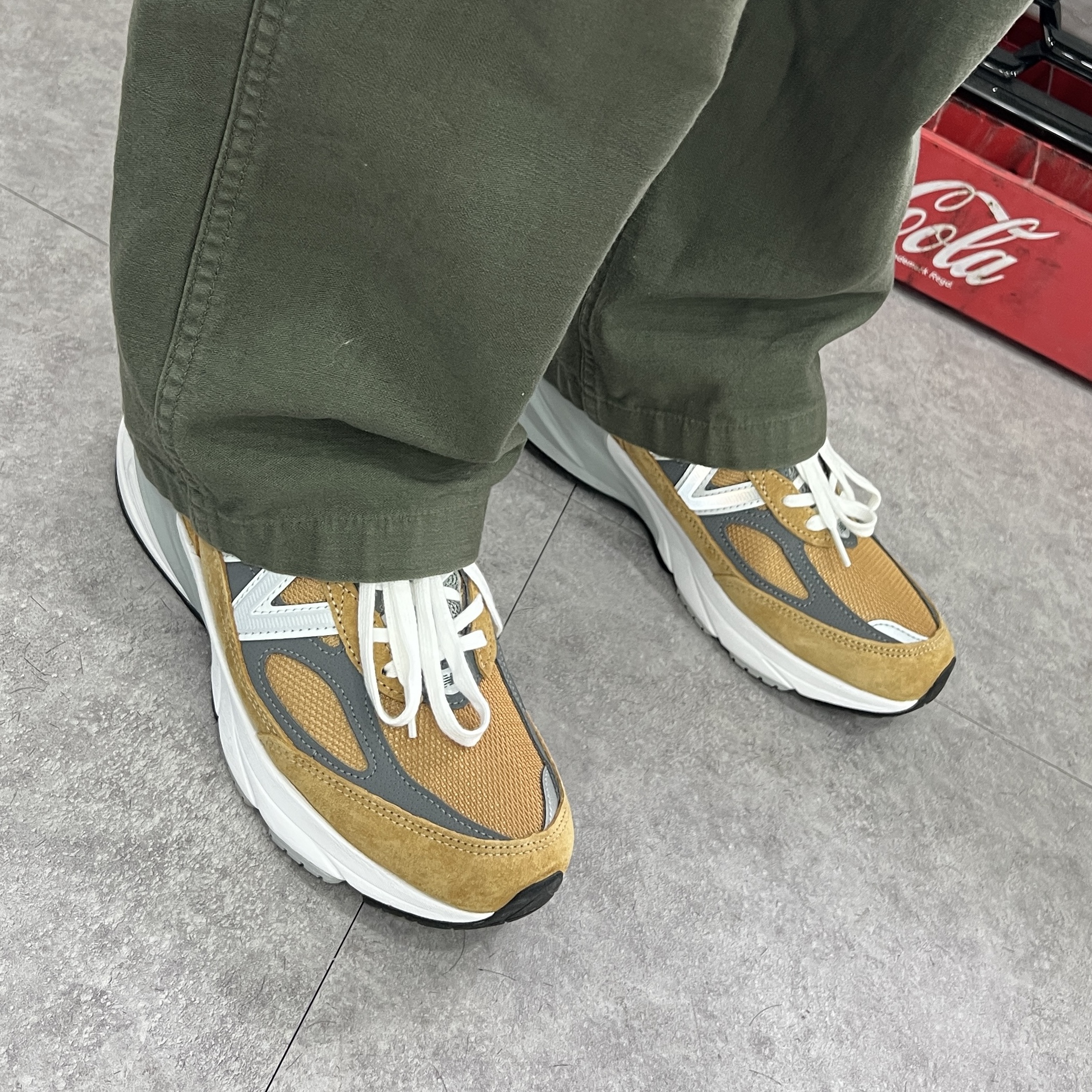 New Balance 990v6 Made in USA Workwear Grey 착용 스타일 - 4