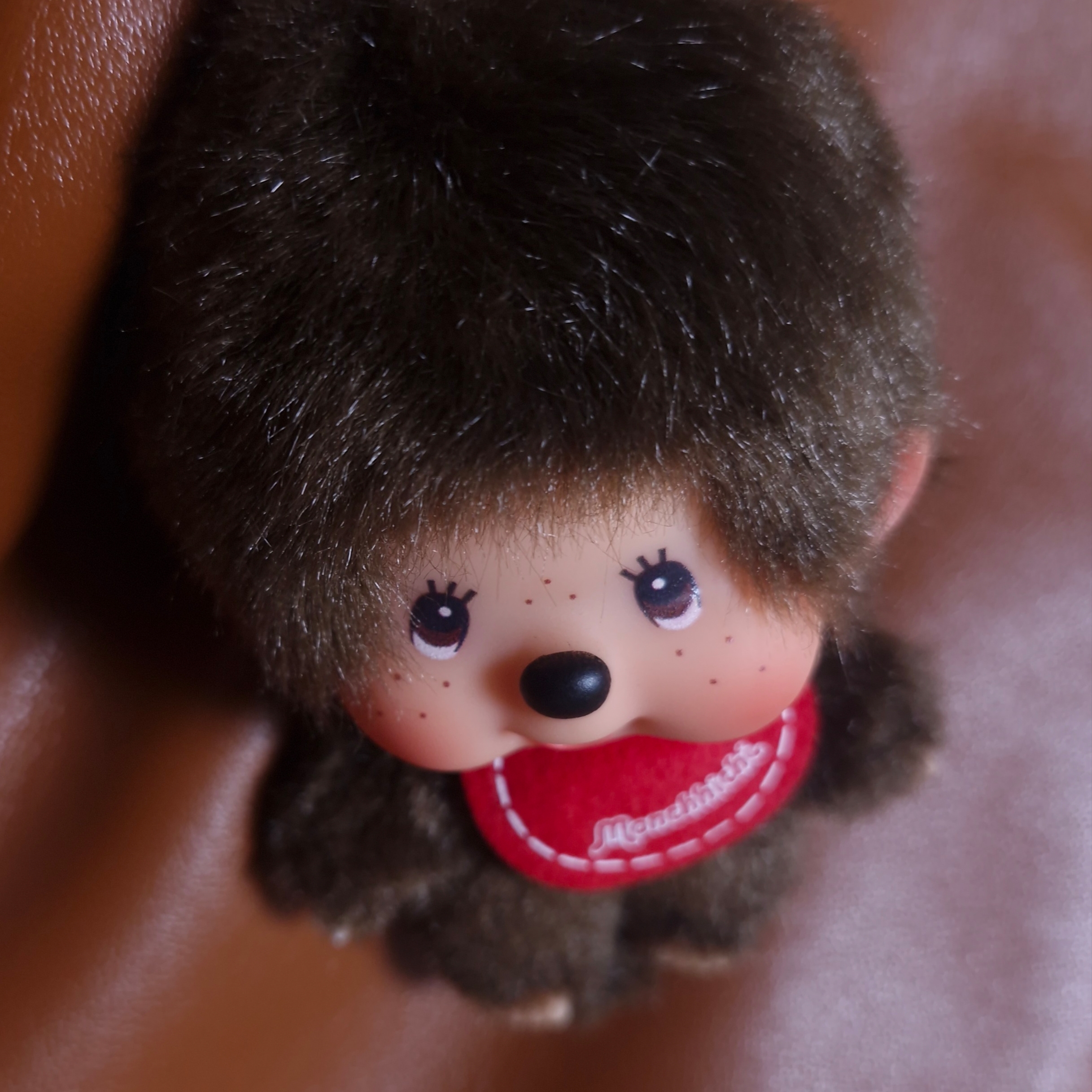Monchhichi Bighead SS Boy Key Chain Brown 착용 스타일 - 1