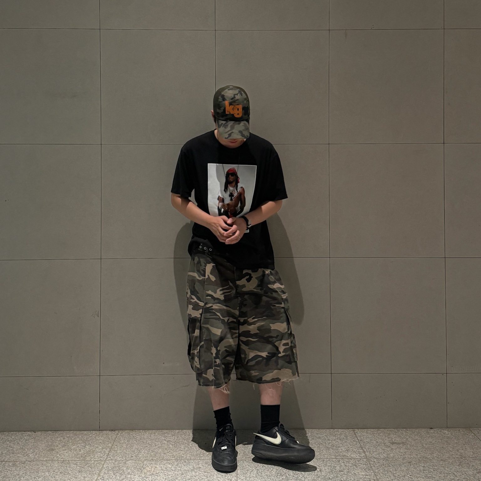Supreme Playboi Carti T-Shirt Black - 25FW, Nike x Ambush Air Force 1 Low SP Black 착용 스타일