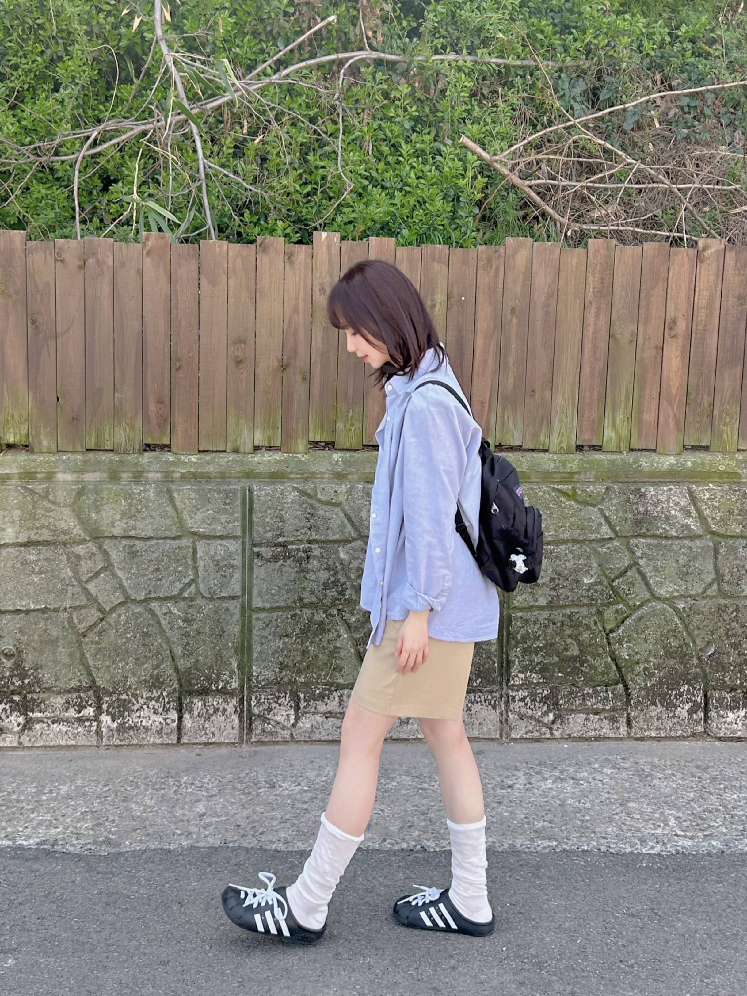 Adidas Adilette Clog Black White, Jansport Half Pint Mini Backpack Black 착용 스타일