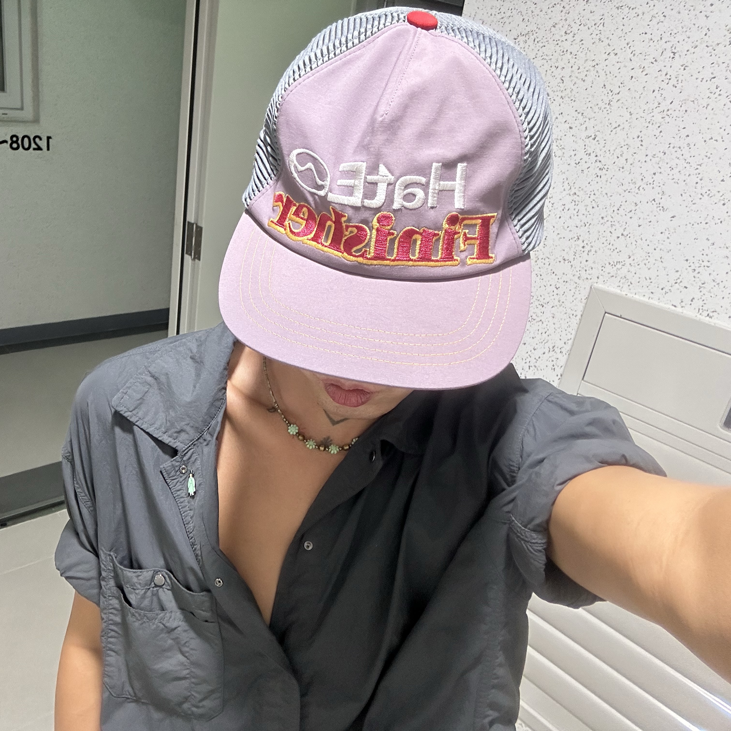 MIM Hate Finisher Cap Greyish Purple 착용 스타일 - 2