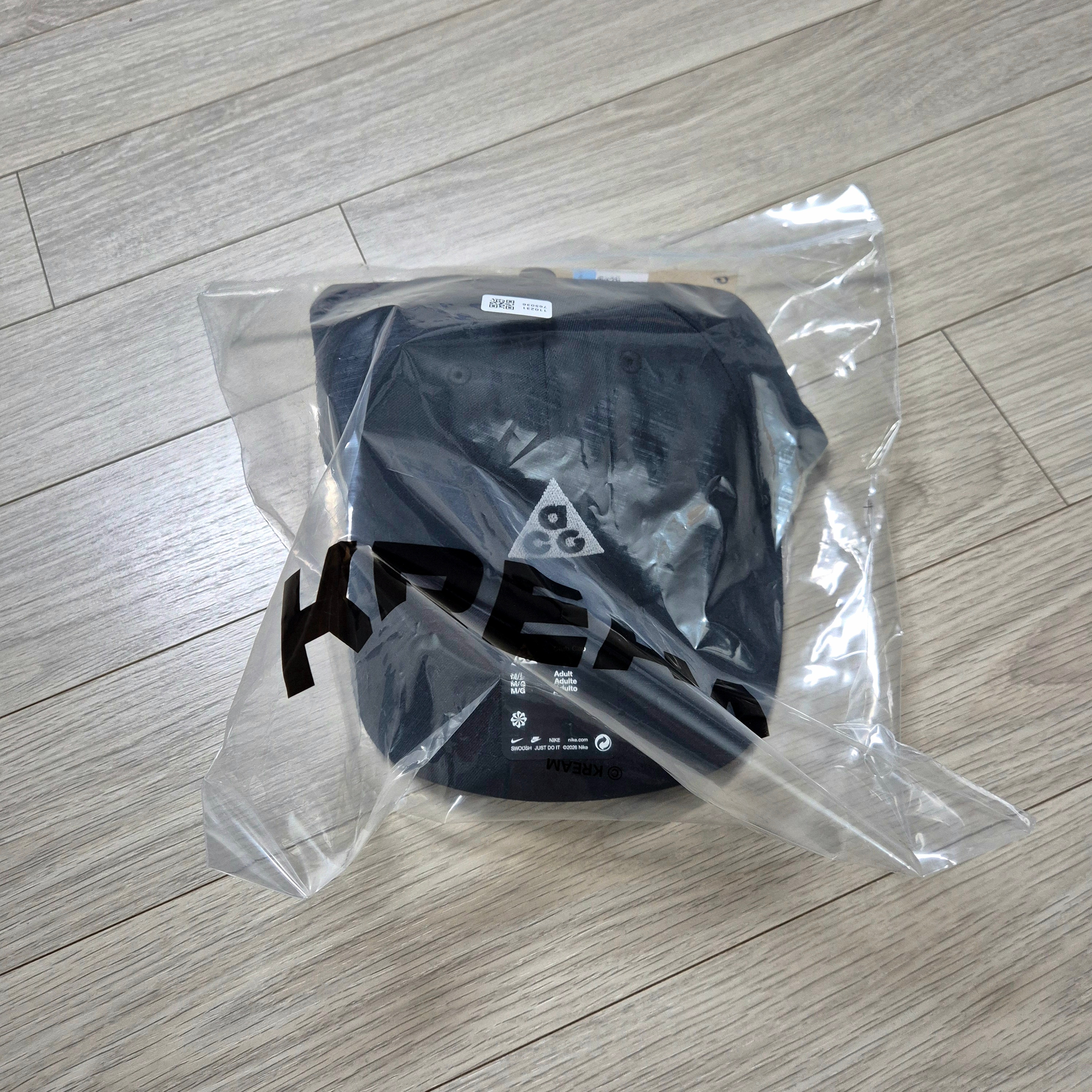 Nike ACG Club Unstructured Cap Black 착용 스타일 - 2