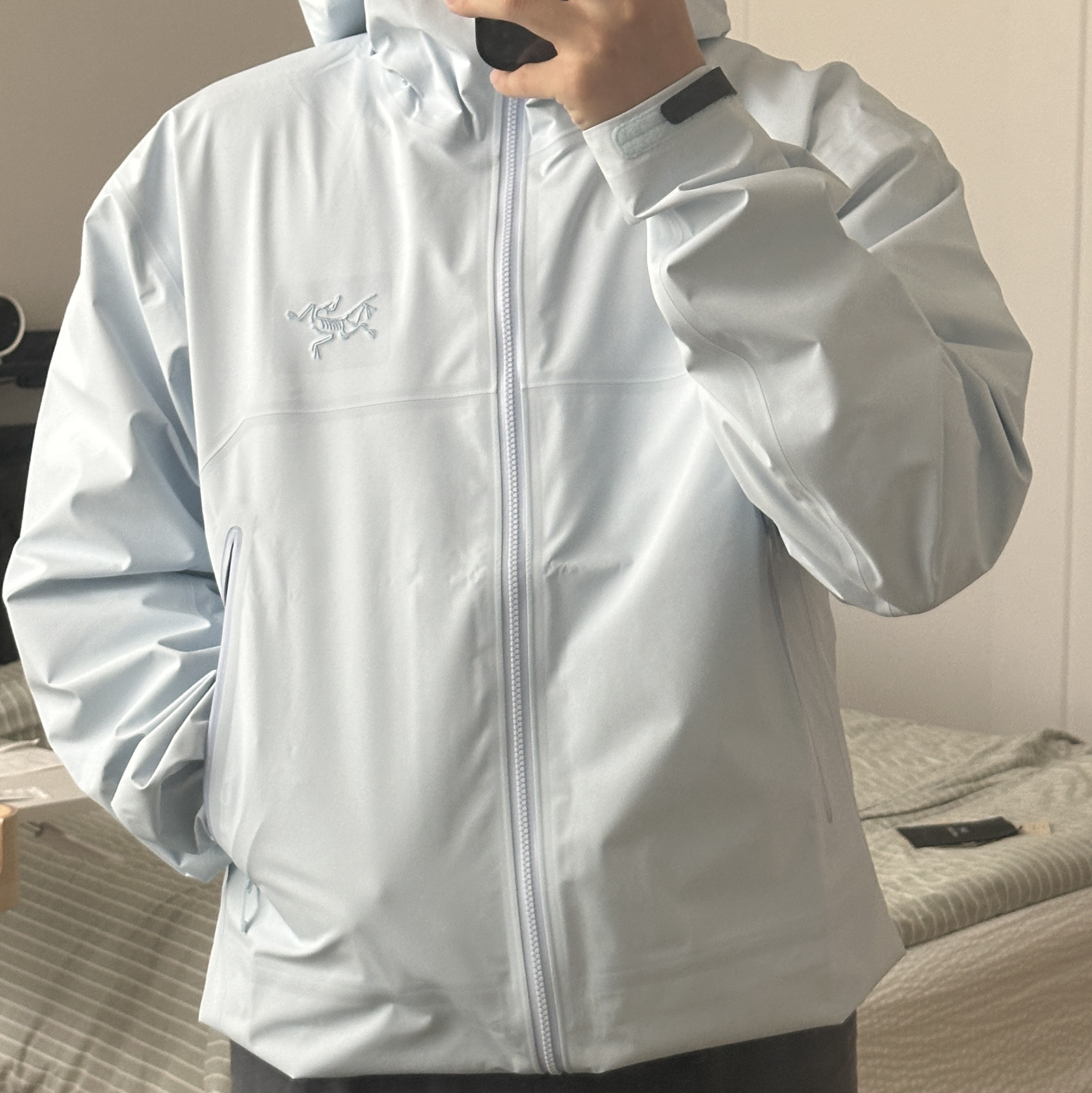 Arc'teryx Beta Jacket Alpine Blue 착용 스타일 - 1